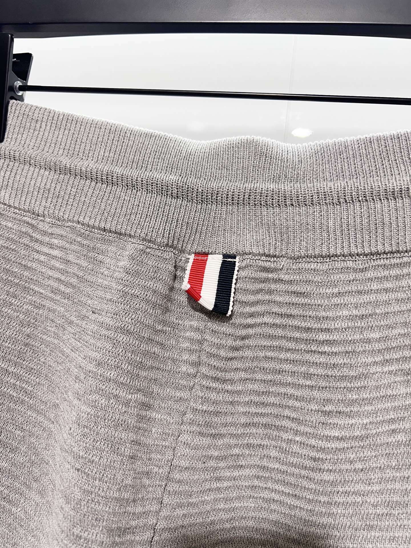 Thom Browne Color : Gray White Size :M-2XL Clothing