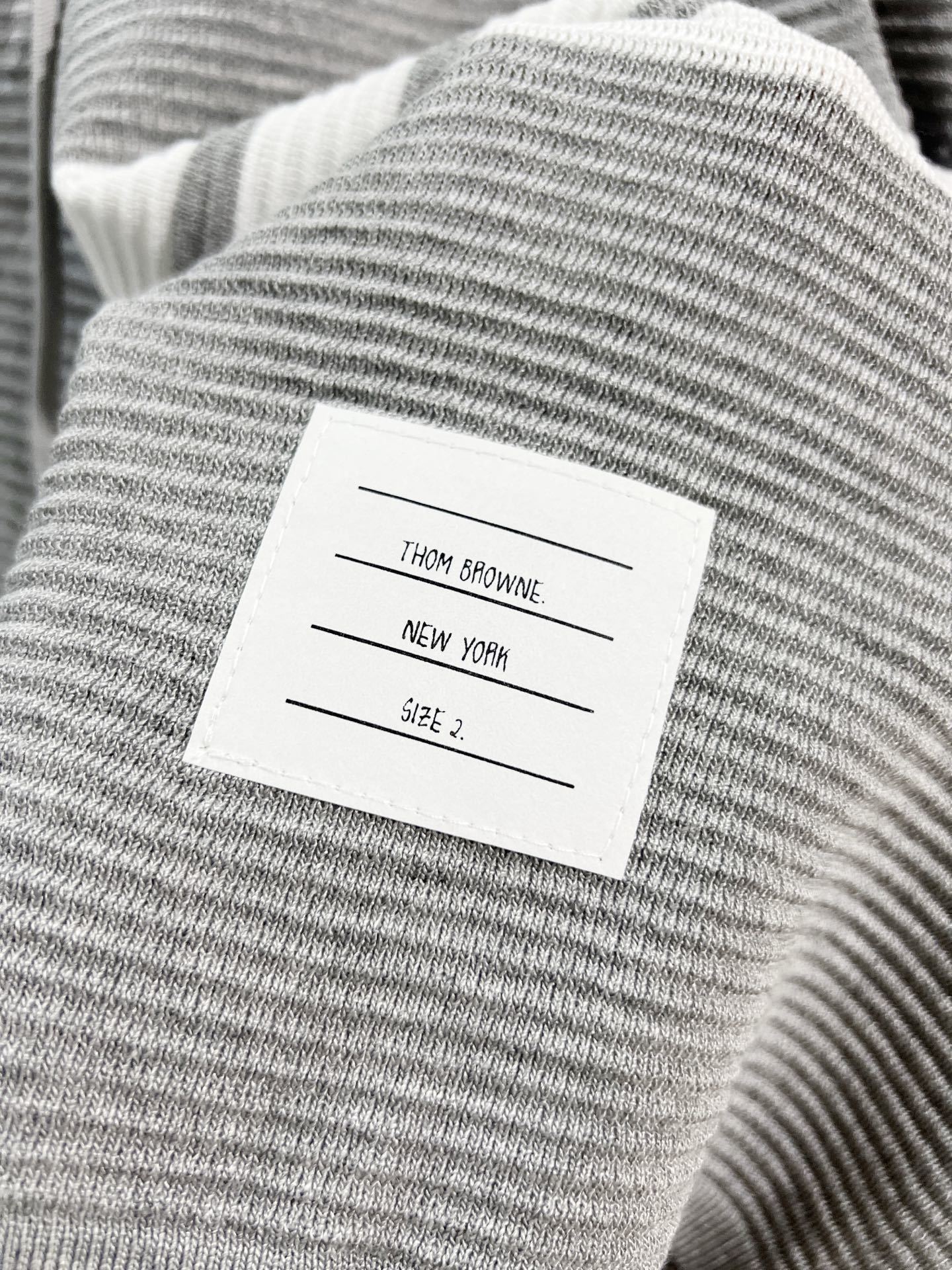 Thom Browne Color : Gray White Size :M-2XL Clothing