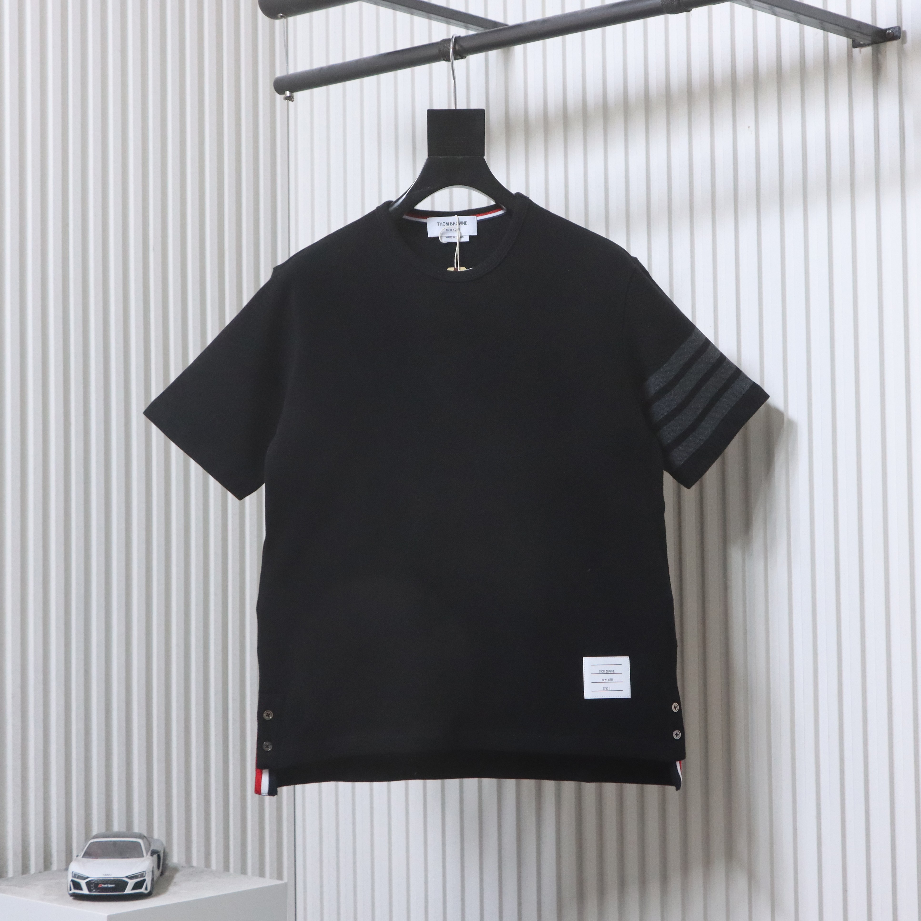 Thom Browne TB Classic Four-Bar Crewneck Short Sleeve T-Shirt Style 2