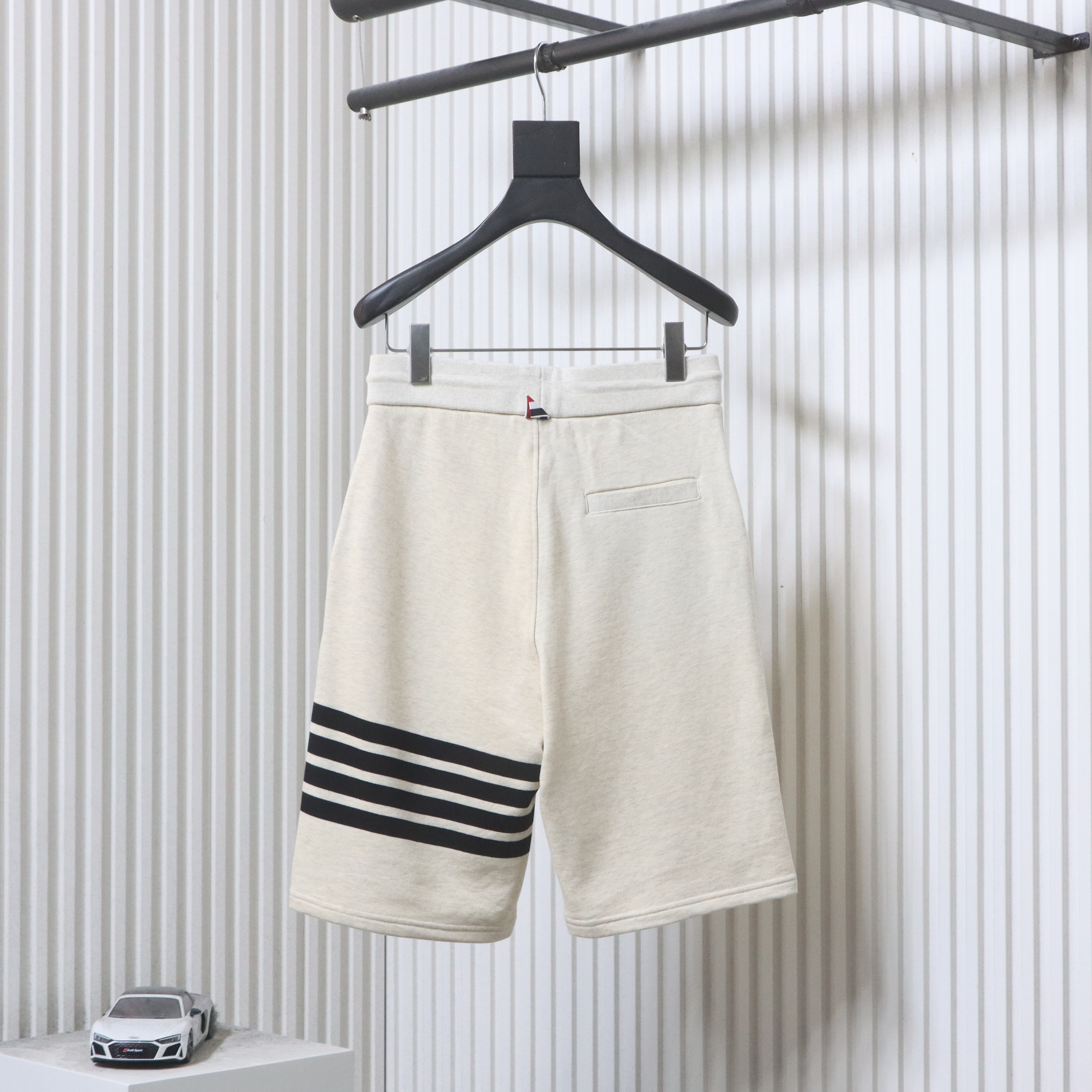 Thom Browne TB Classic Four-Bar Yarn-Dyed Shorts Style 1