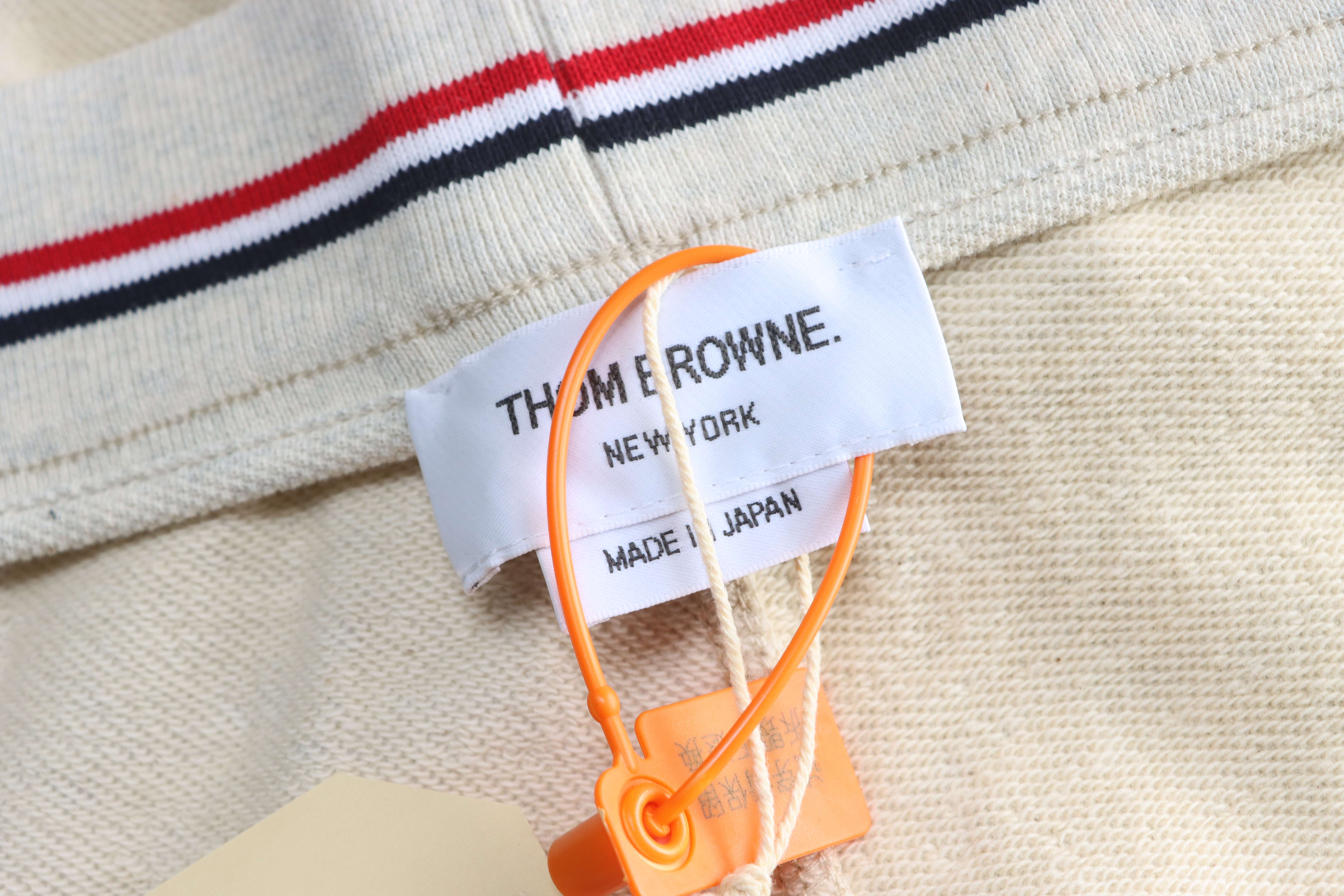 Thom Browne TB Classic Four-Bar Yarn-Dyed Shorts Style 1