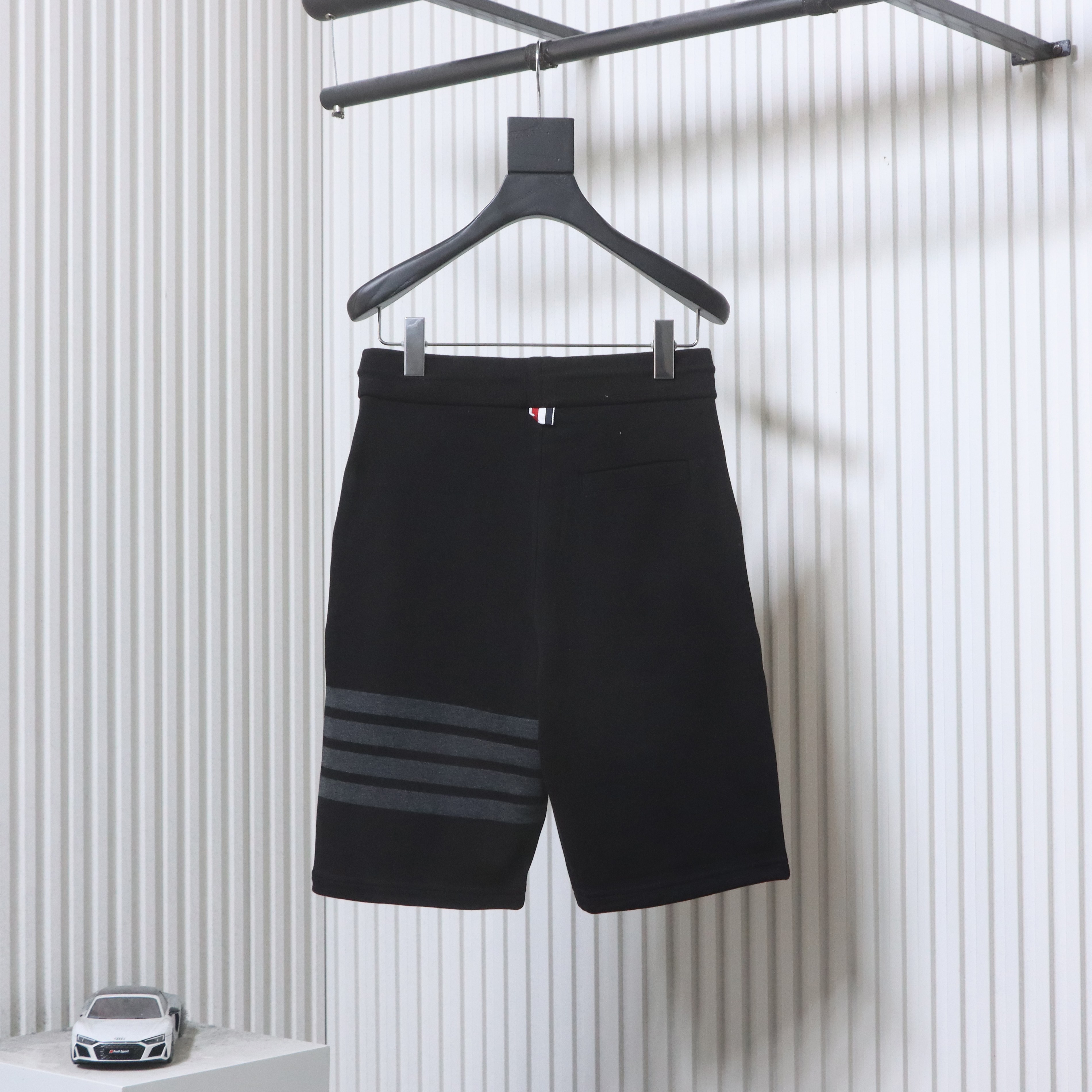 Thom Browne TB Classic Four-Bar Yarn-Dyed Shorts Style 2