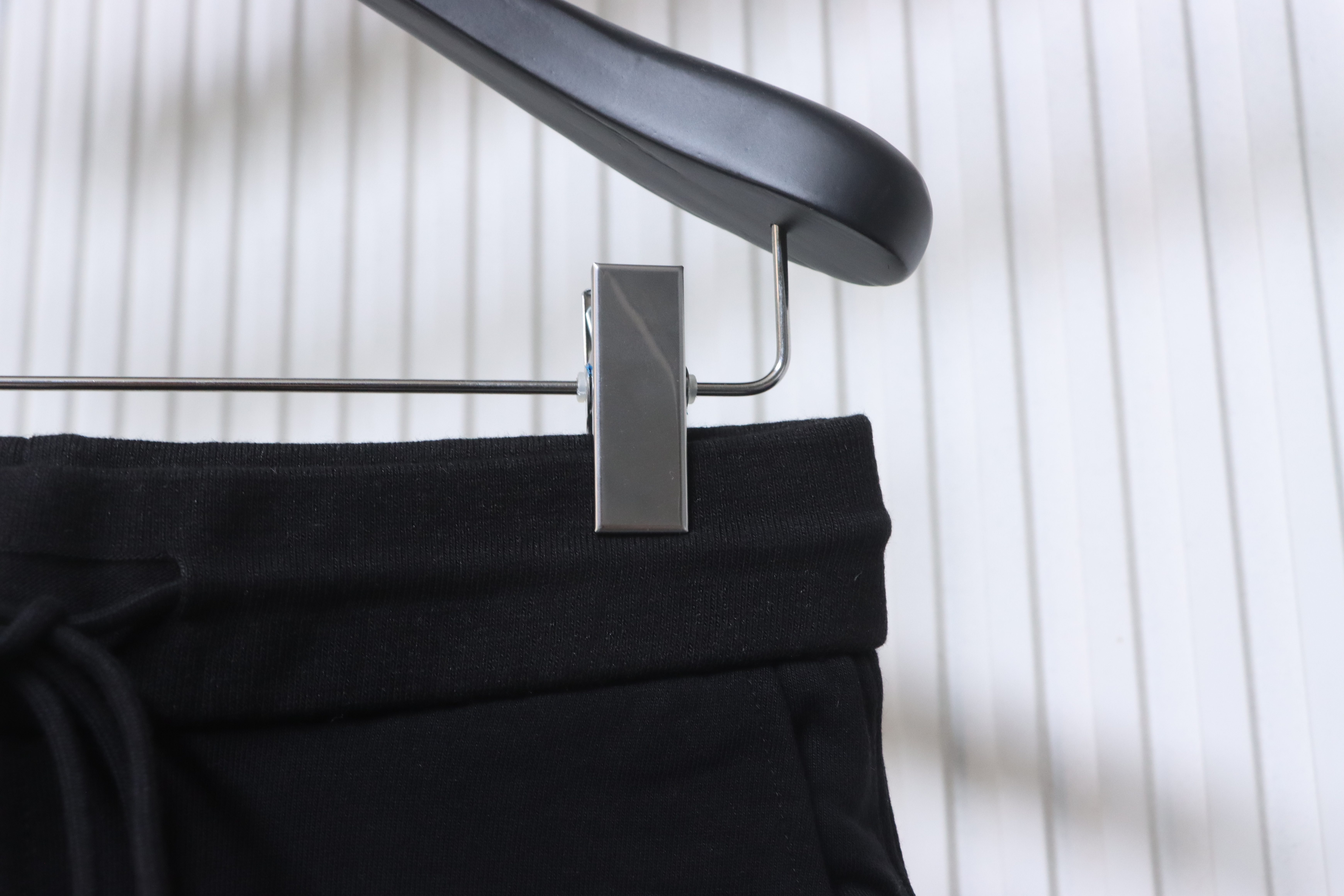 Thom Browne TB Classic Four-Bar Yarn-Dyed Shorts Style 2