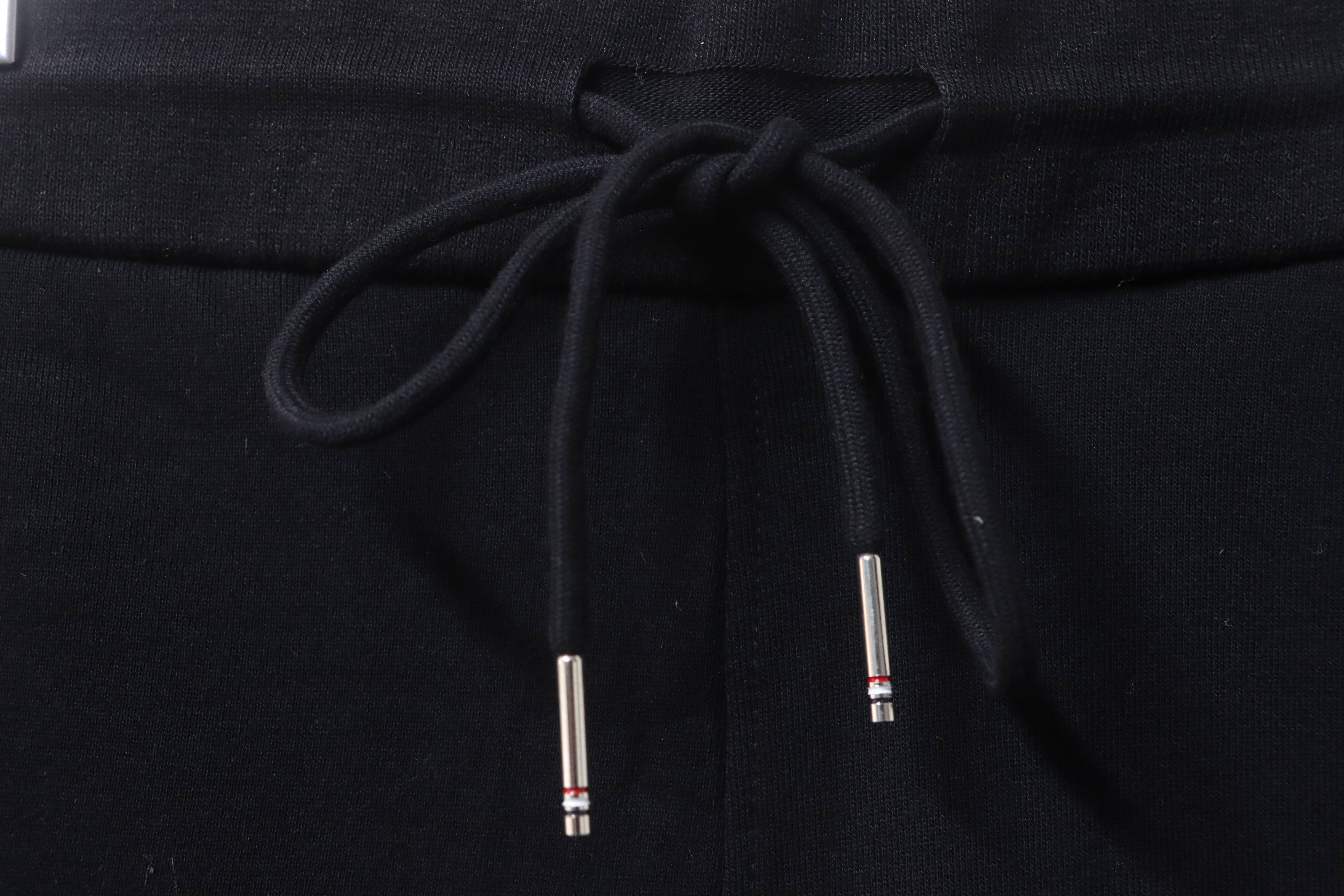 Thom Browne TB Classic Four-Bar Yarn-Dyed Shorts Style 2