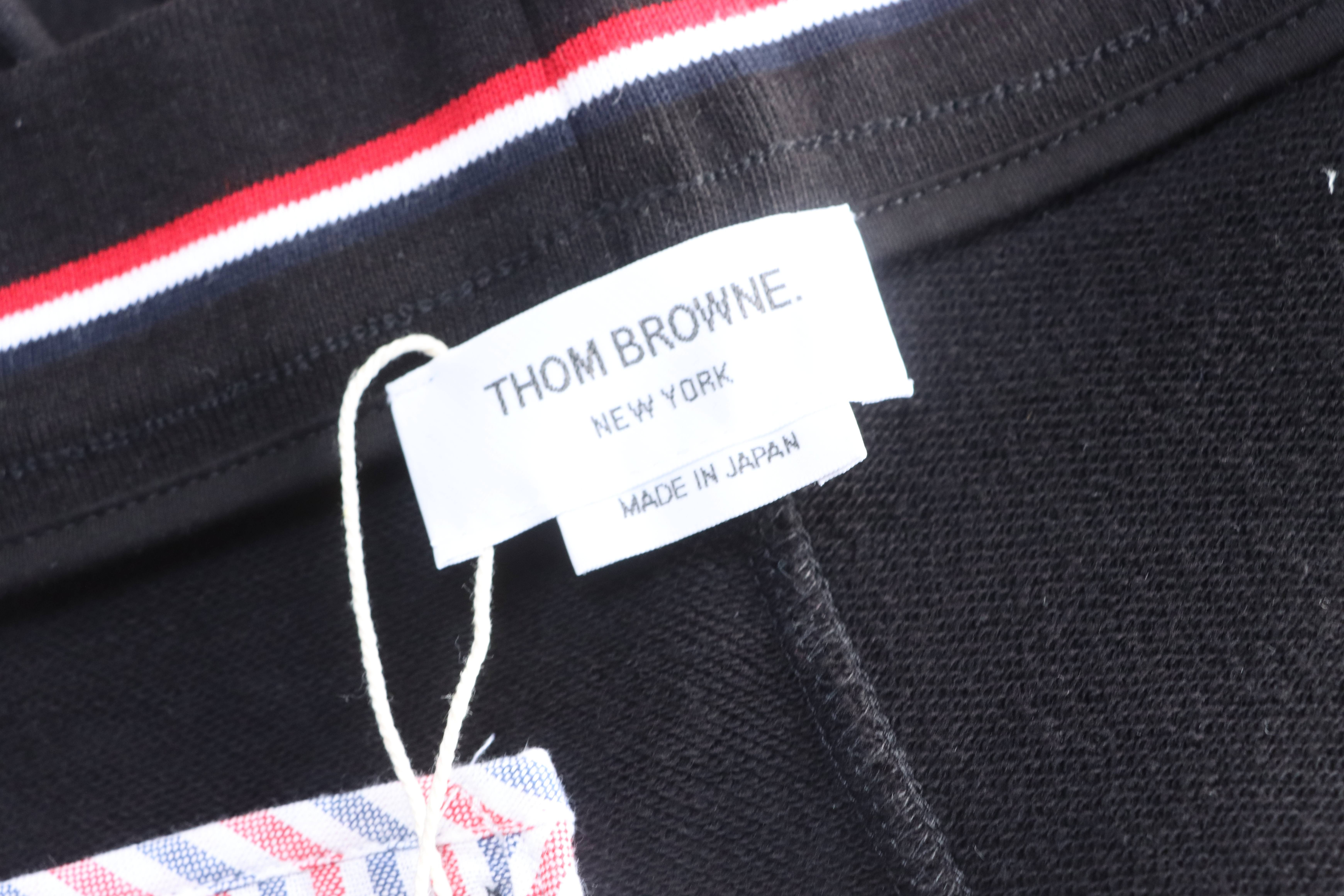 Thom Browne TB Classic Four-Bar Yarn-Dyed Shorts Style 2