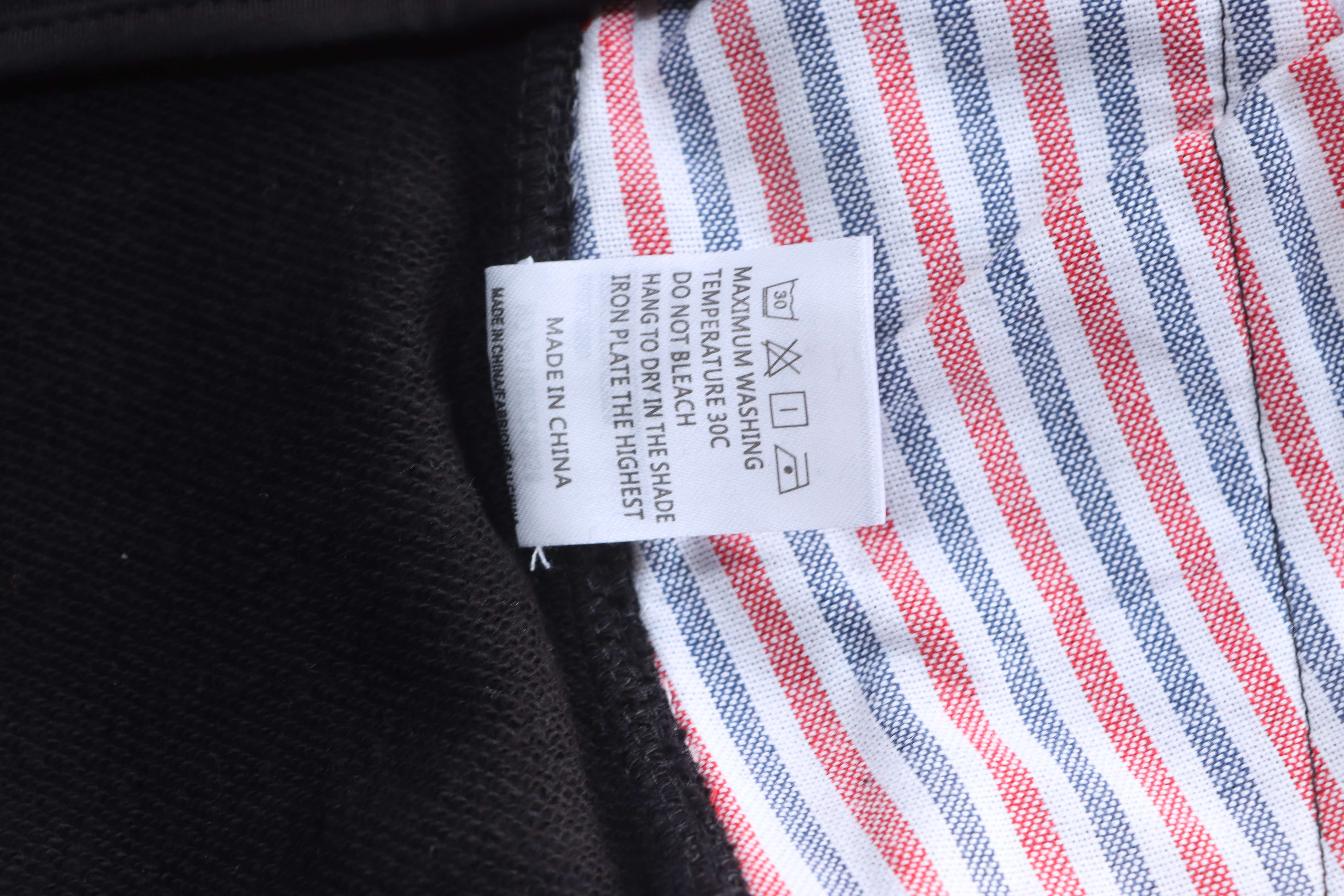 Thom Browne TB Classic Four-Bar Yarn-Dyed Shorts Style 2