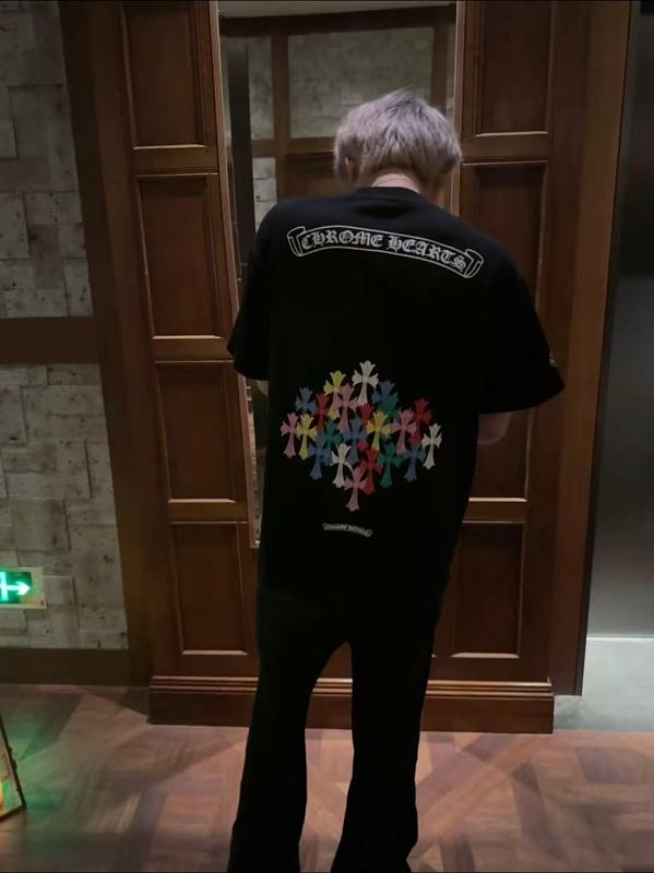 Chrome Hearts 26SS Colorful Cross Bouquet Print Short Sleeve T-Shirt Style 2