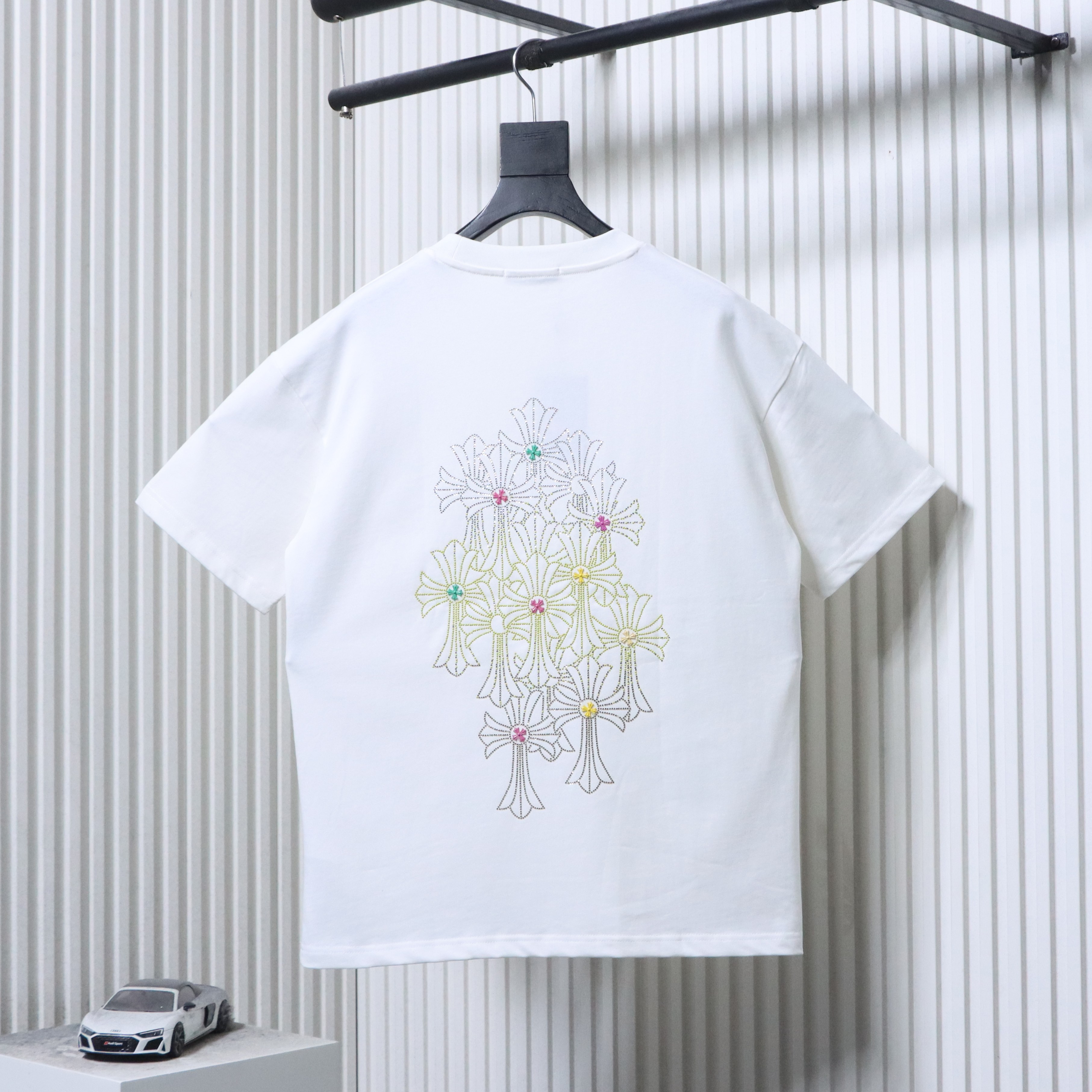 Chrome Hearts 26SS Cross Rhinestone Logo Short Sleeve T-Shirt Style 1