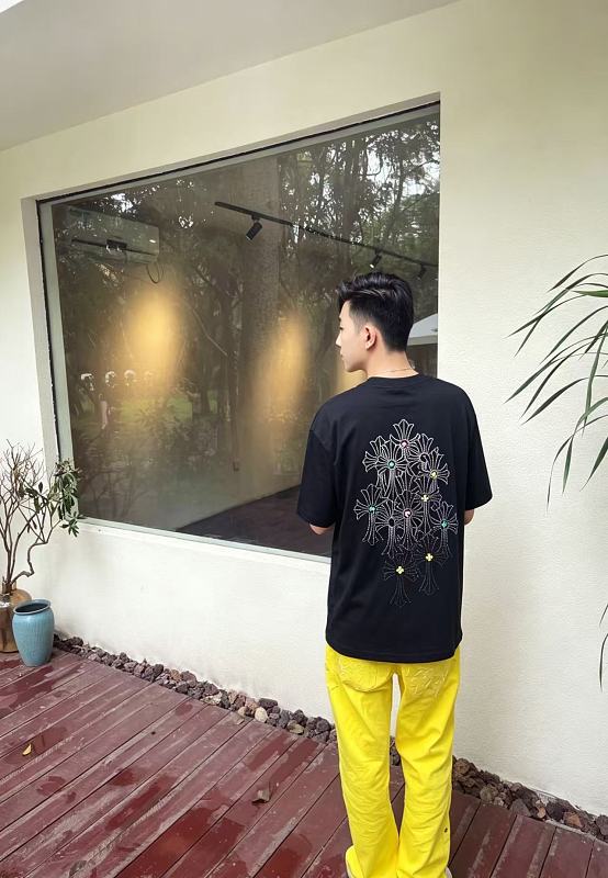 Chrome Hearts 26SS Cross Rhinestone Logo Short Sleeve T-Shirt Style 2