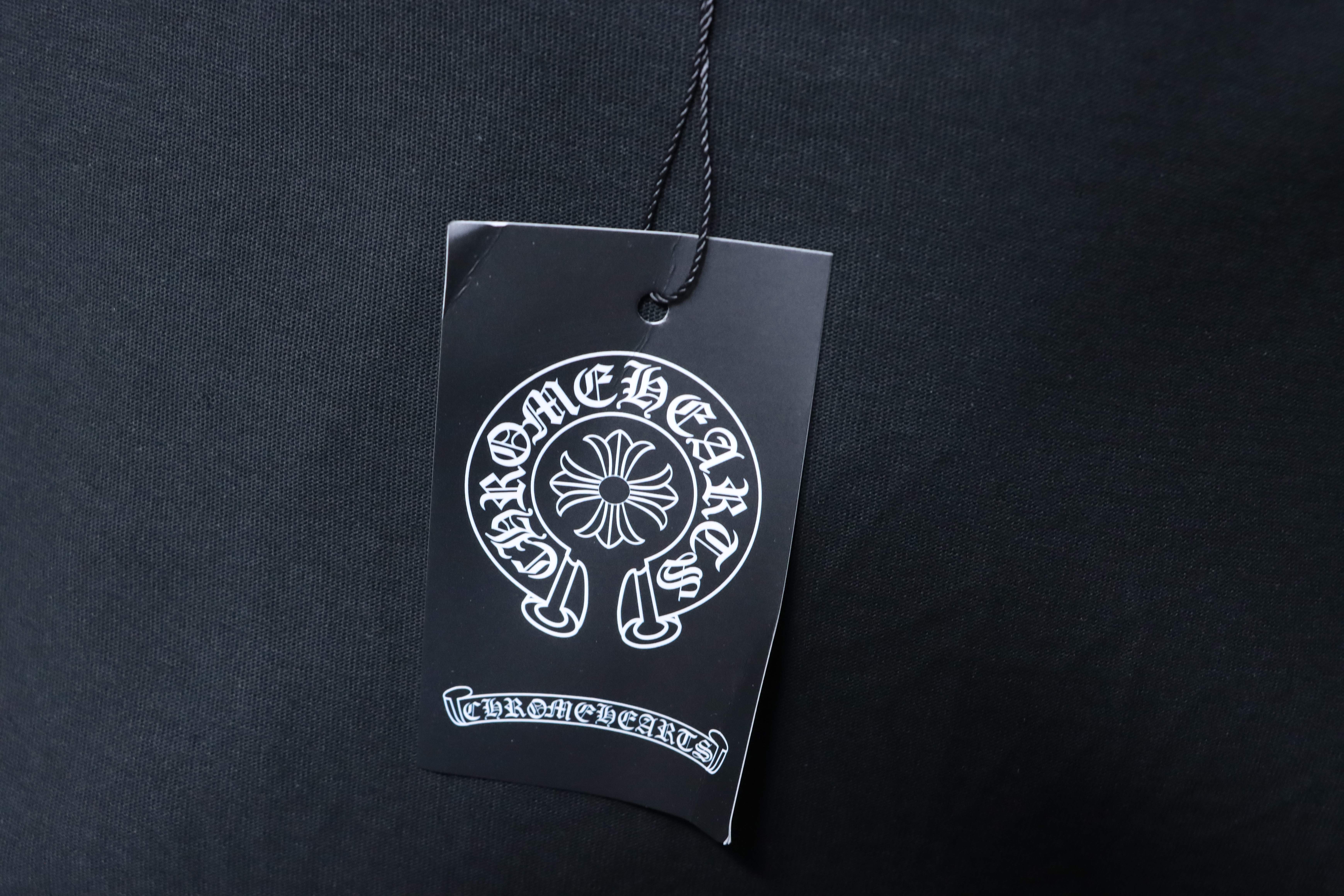 Chrome Hearts 26SS Cross Rhinestone Logo Short Sleeve T-Shirt Style 2
