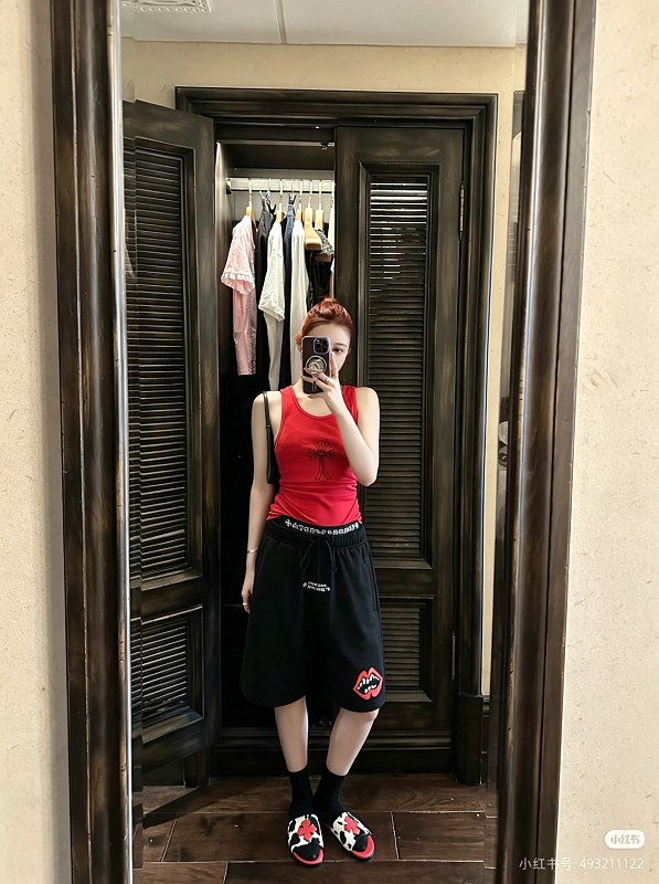 Chrome Hearts 26SS Red Lips Applique Embroidered Red Shorts Style 1