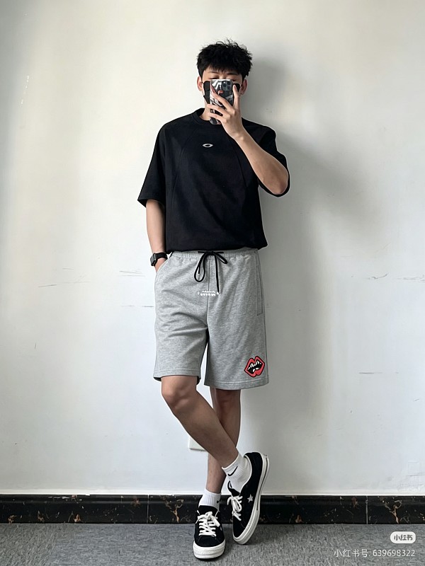 Chrome Hearts 26SS Red Lips Applique Embroidered Red Shorts Style 3
