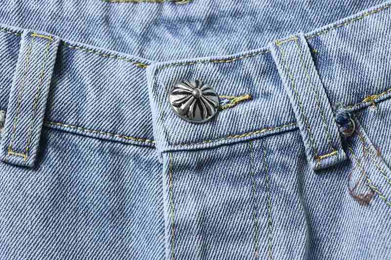 Chrome Hearts Cross Applique Leather Label Cargo Denim Shorts Style 2