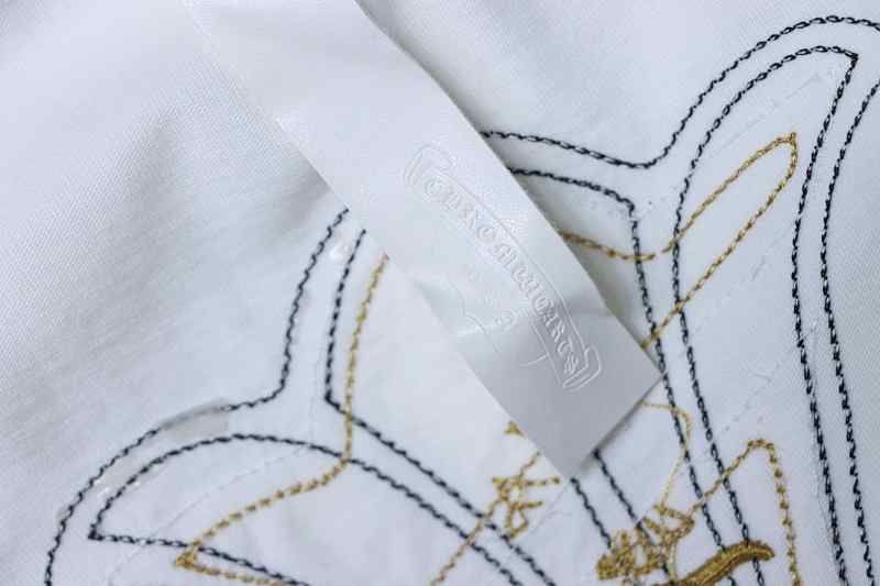 Chrome Hearts Cross Sanskrit Heavy Craft Embroidered Short Sleeve T-Shirt Style 2