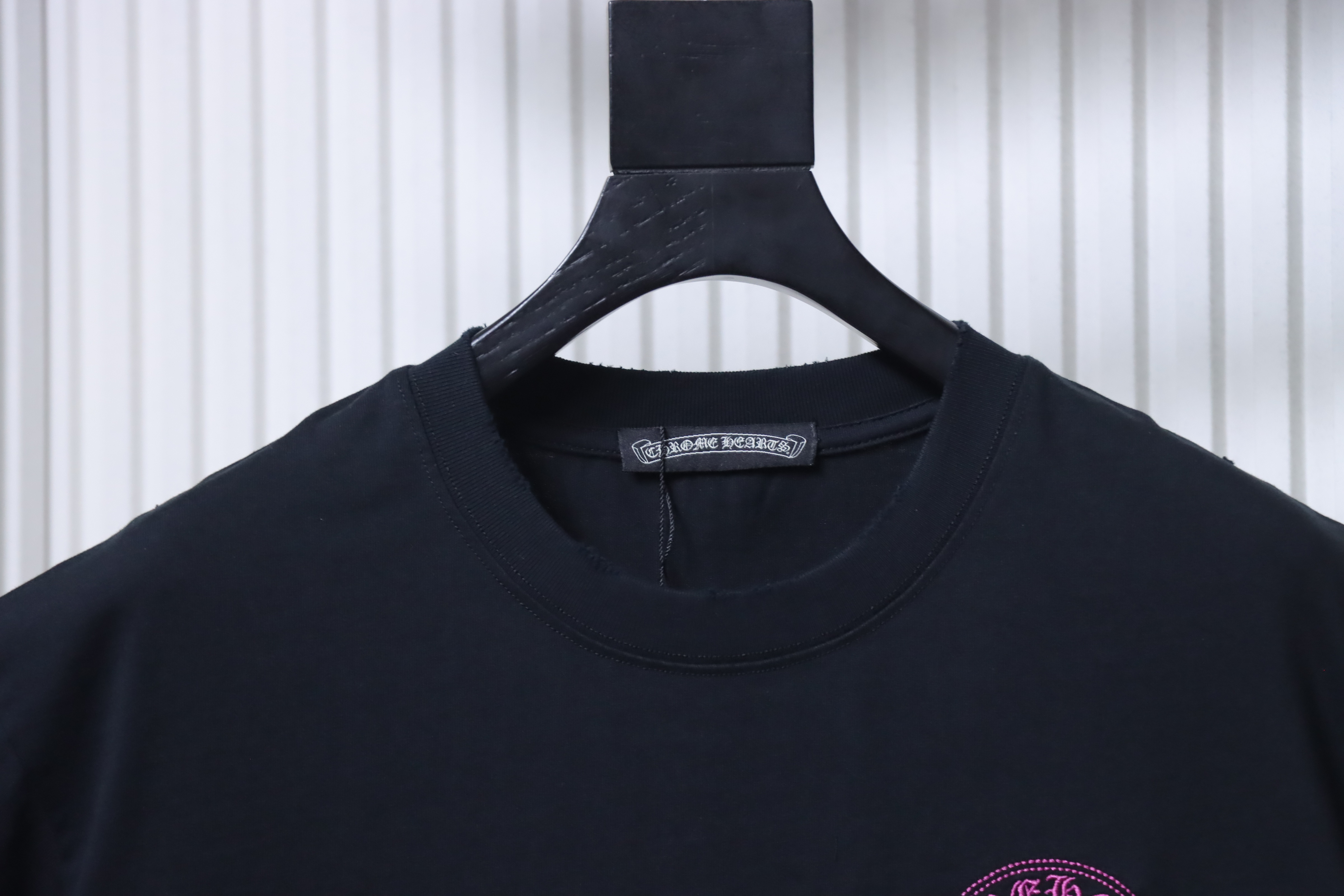 Chrome Hearts Horseshoe Cross Distressed Applique Embroidered Short Sleeve T-Shirt Style 2