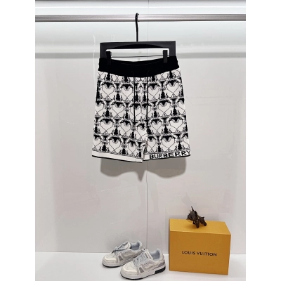 BURBERRY 2026 SS Knit Horizontal Stripe Knit Horizontal Stripe Shorts 01