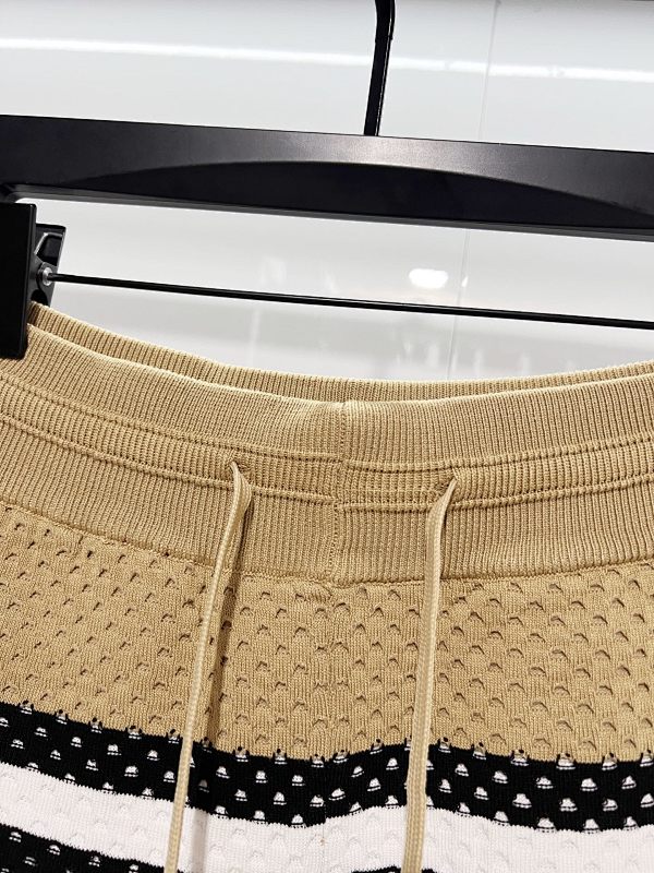 BURBERRY 2026 SS Knit Pebbled Texture Shorts