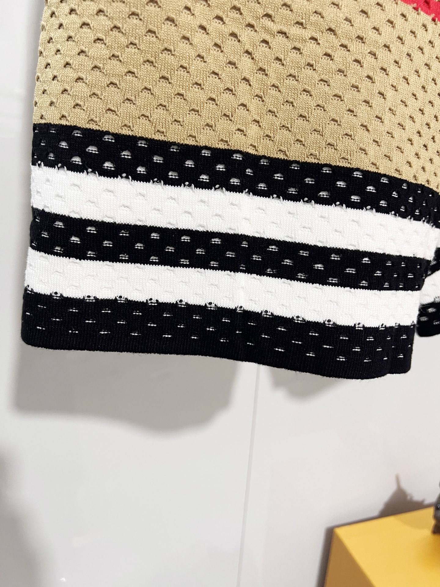 BURBERRY 2026 SS Knit Pebbled Texture Shorts