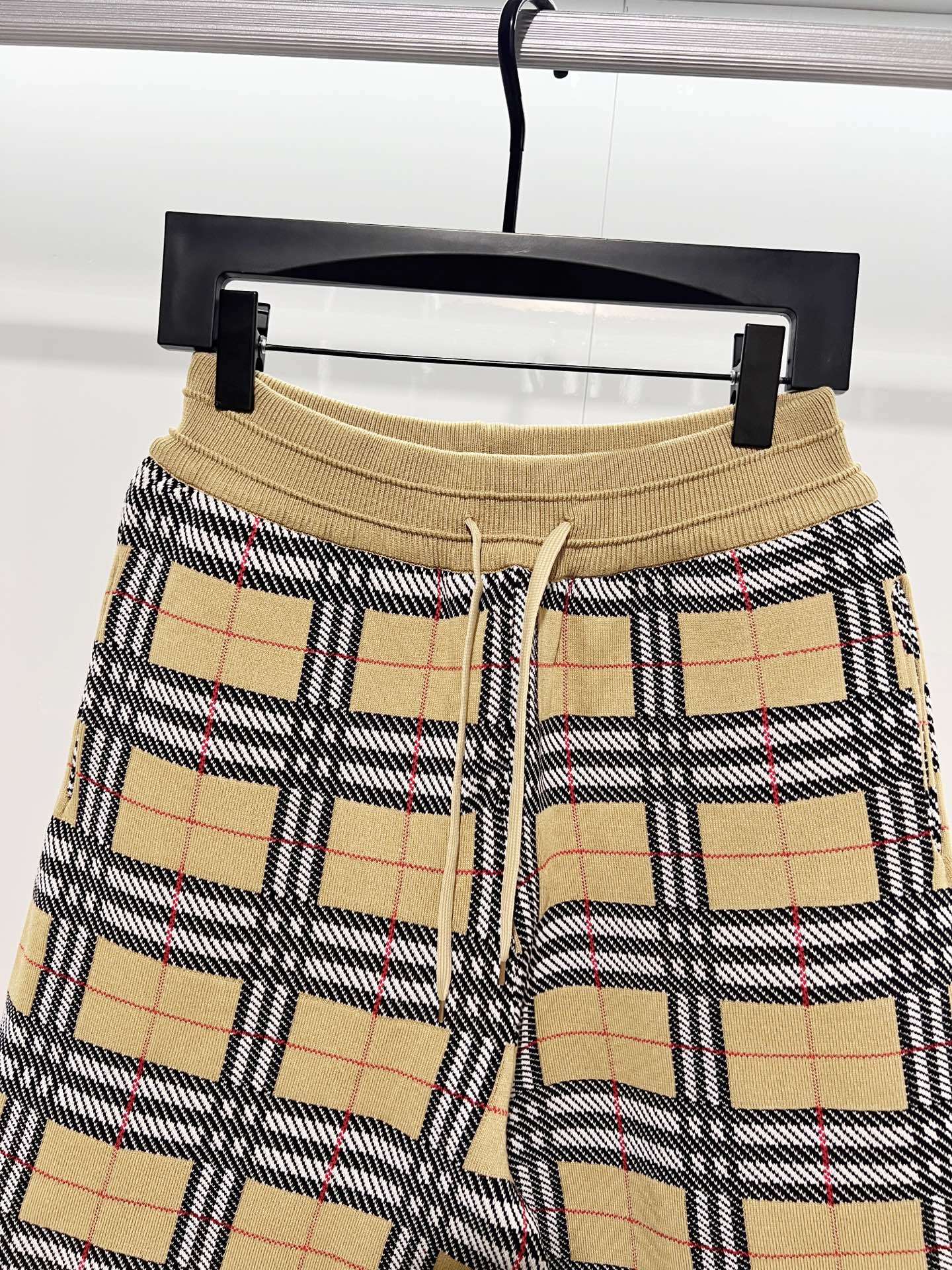 BURBERRY 2026 SS Knit Shorts Style 1