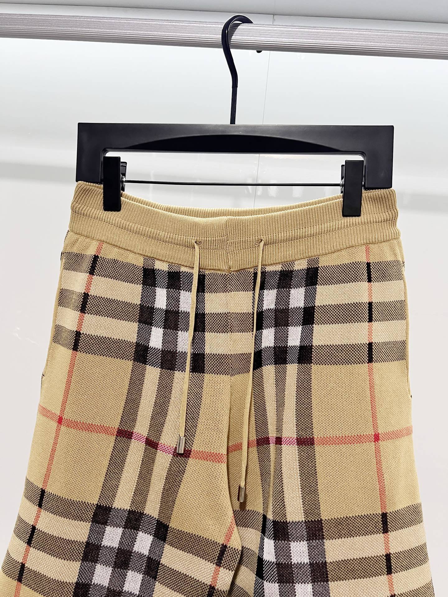 BURBERRY 2026 SS Knit Shorts Style 2