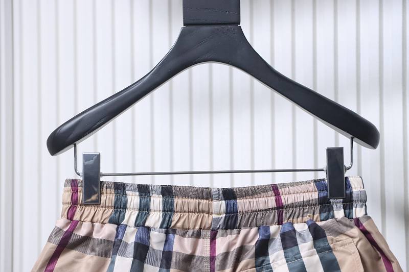 BURBERRY 22SS Elastic Check Drawstring Shorts