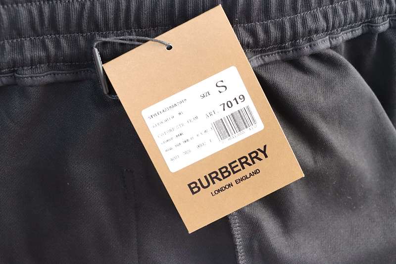 BURBERRY 24FW Classic Rubberized Logo Shorts