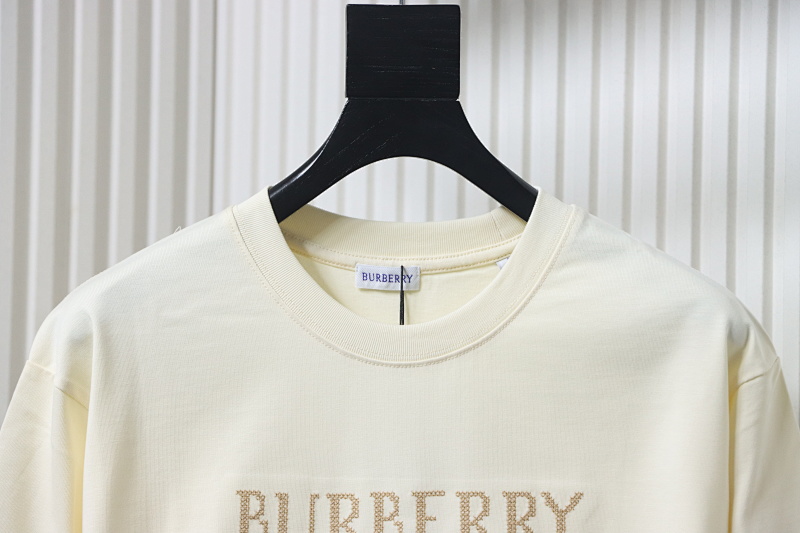 BURBERRY 25FW Check Equestrian Embroidery Long Sleeve T-Shirt Style 2