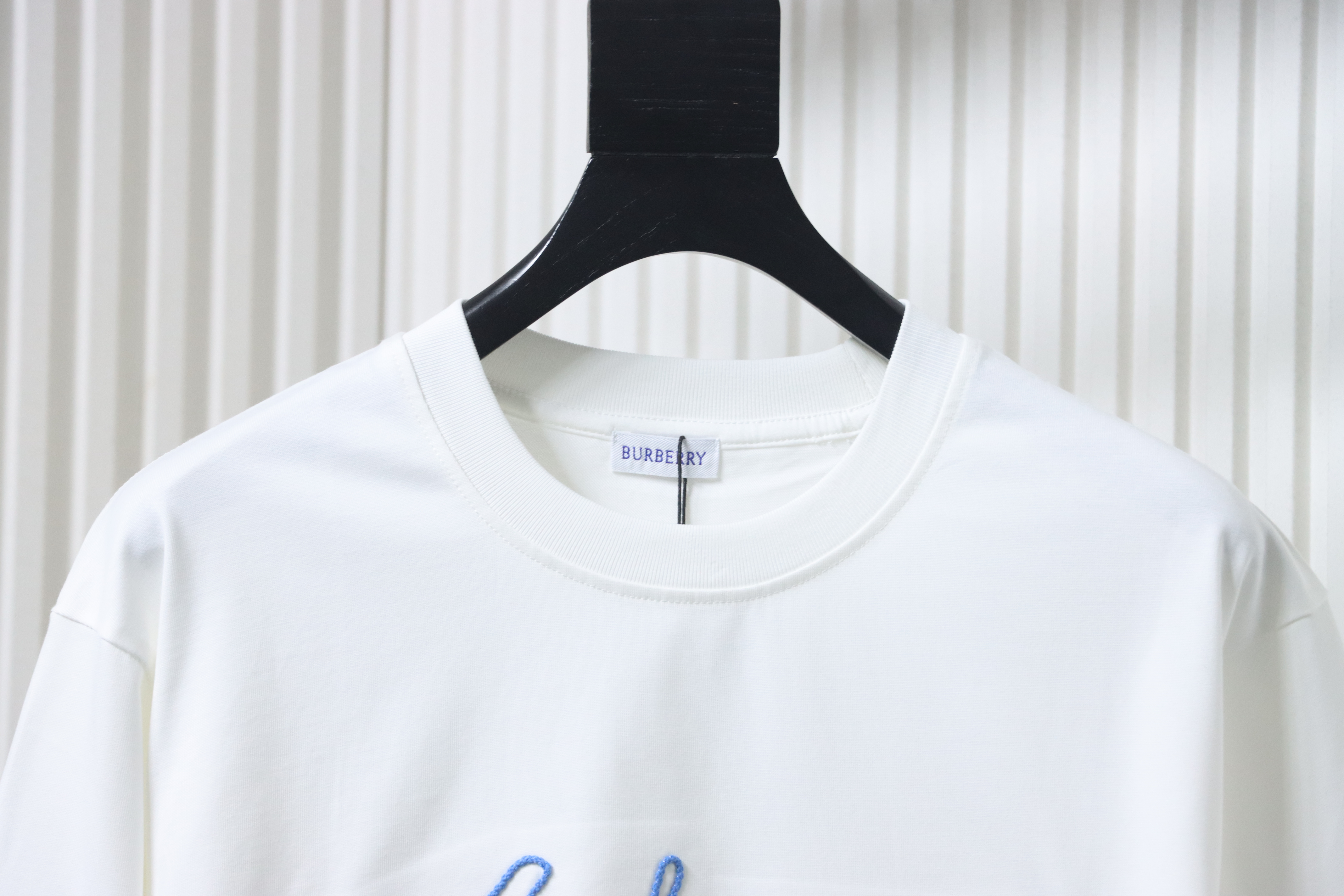 BURBERRY 25FW Embroidery Logo Long Sleeve T-Shirt Style 2