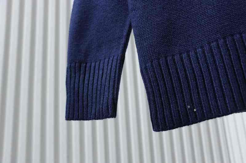 BURBERRY 25FW Equestrian Embroidery Crew Neck Sweater Style 1
