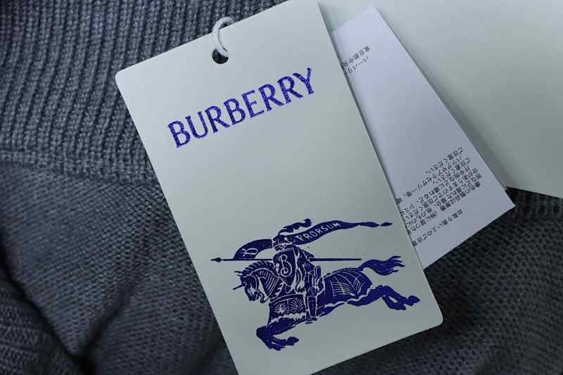 BURBERRY 25FW Equestrian Embroidery Sweater Style 1