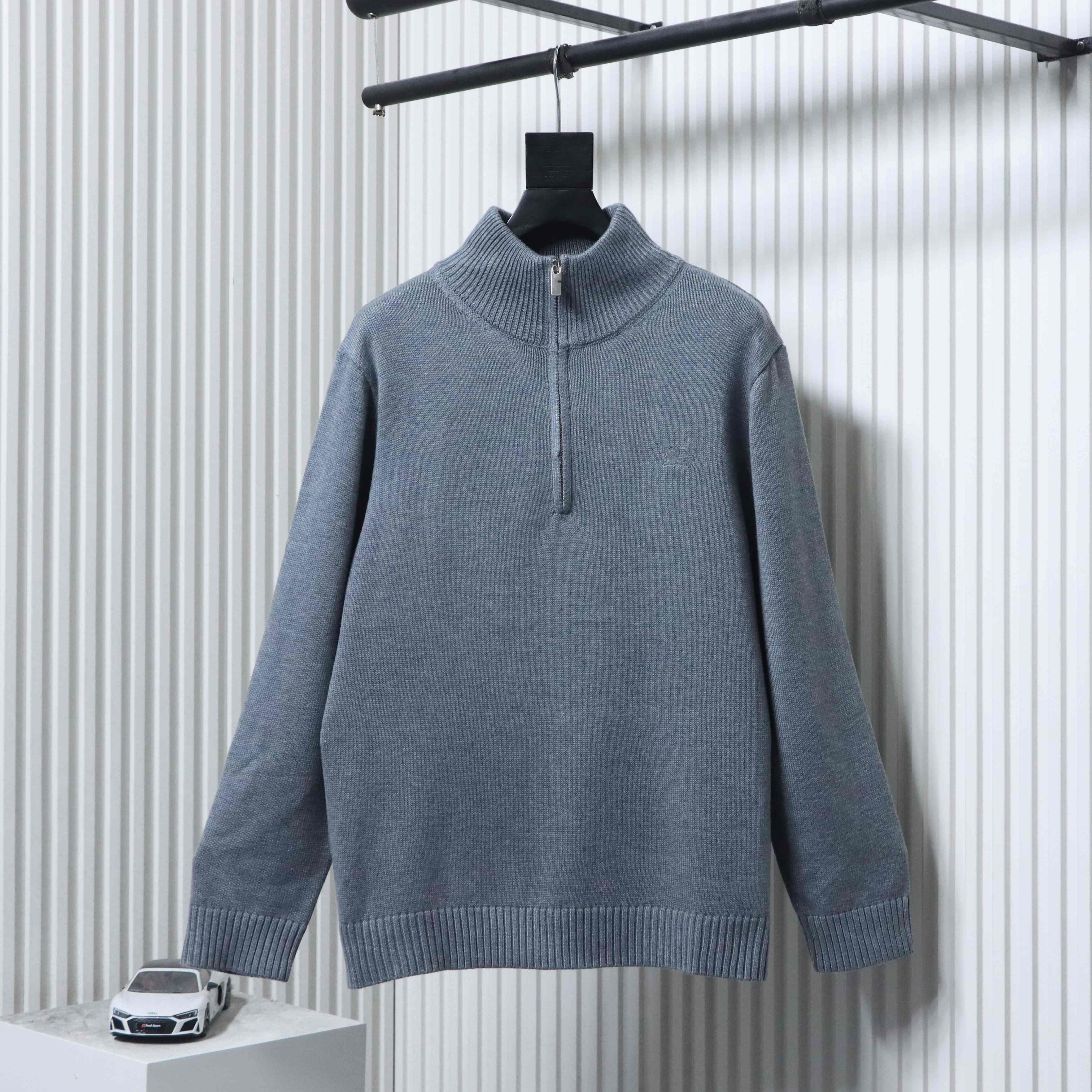 BURBERRY 25FW Equestrian Embroidery Sweater Style 1