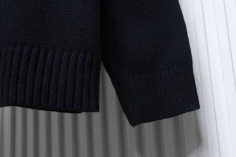 BURBERRY 25FW Equestrian Embroidery Sweater Style 2