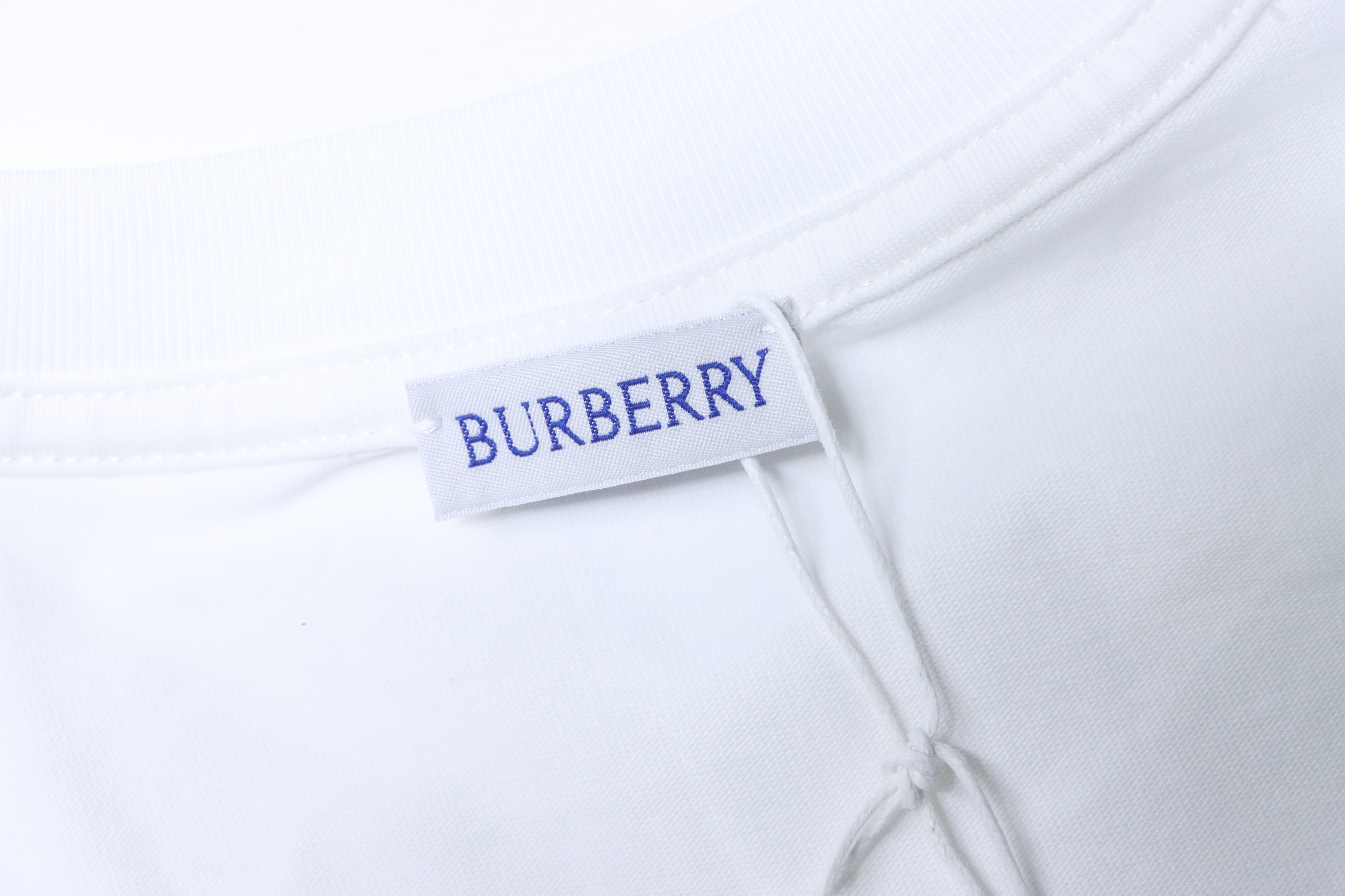 BURBERRY 25SS Equestrian Knight Embroidery Short Sleeve T-Shirt Style 1