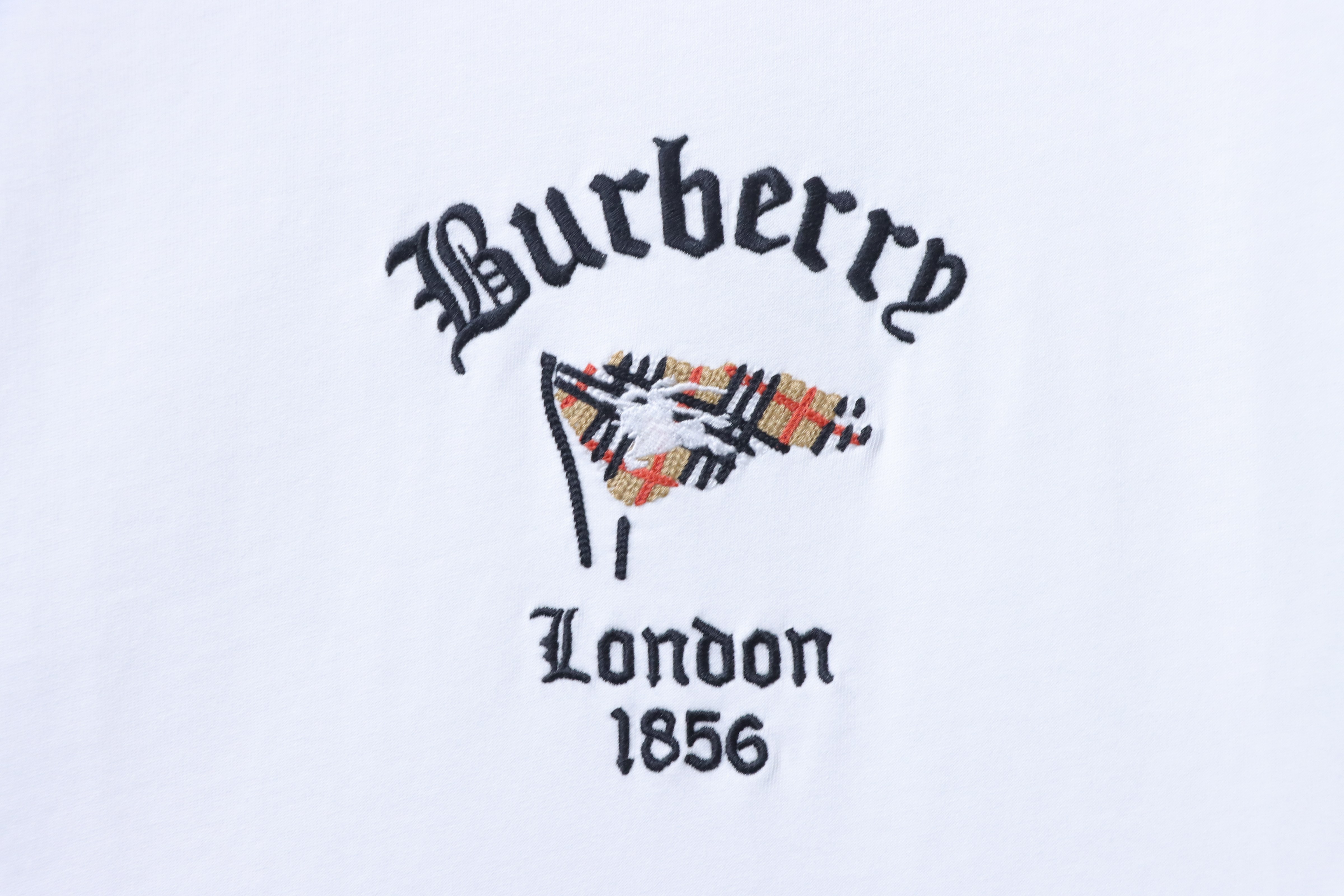 BURBERRY 26SS Embroidered Flag Short Sleeve T-Shirt Style 4