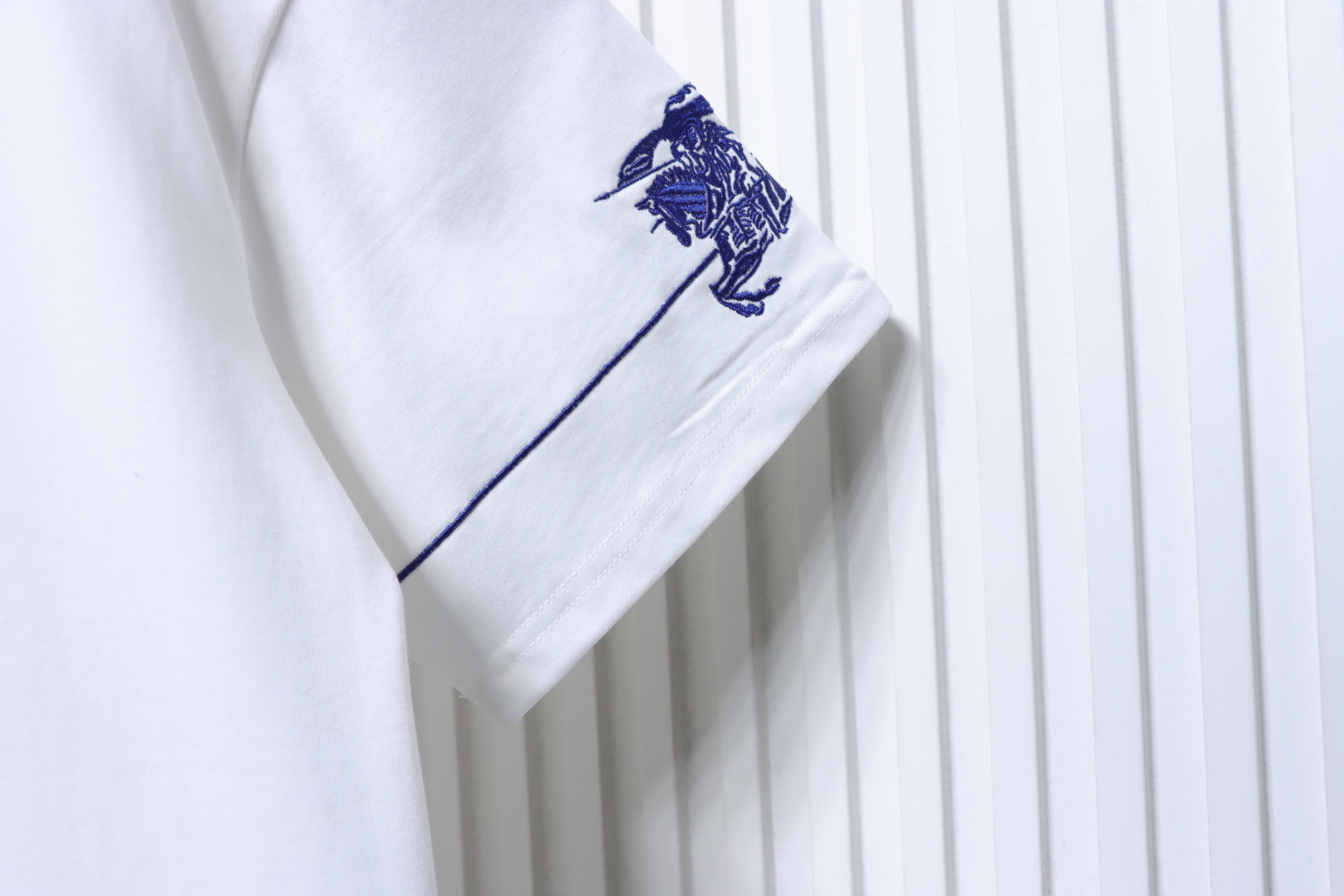 BURBERRY 26SS Equestrian Embroidery Short Sleeve T-Shirt Style 2