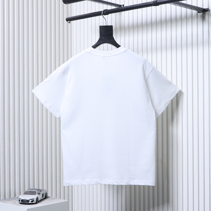 BURBERRY Beach Chair Print Short Sleeve T-Shirt Style 1