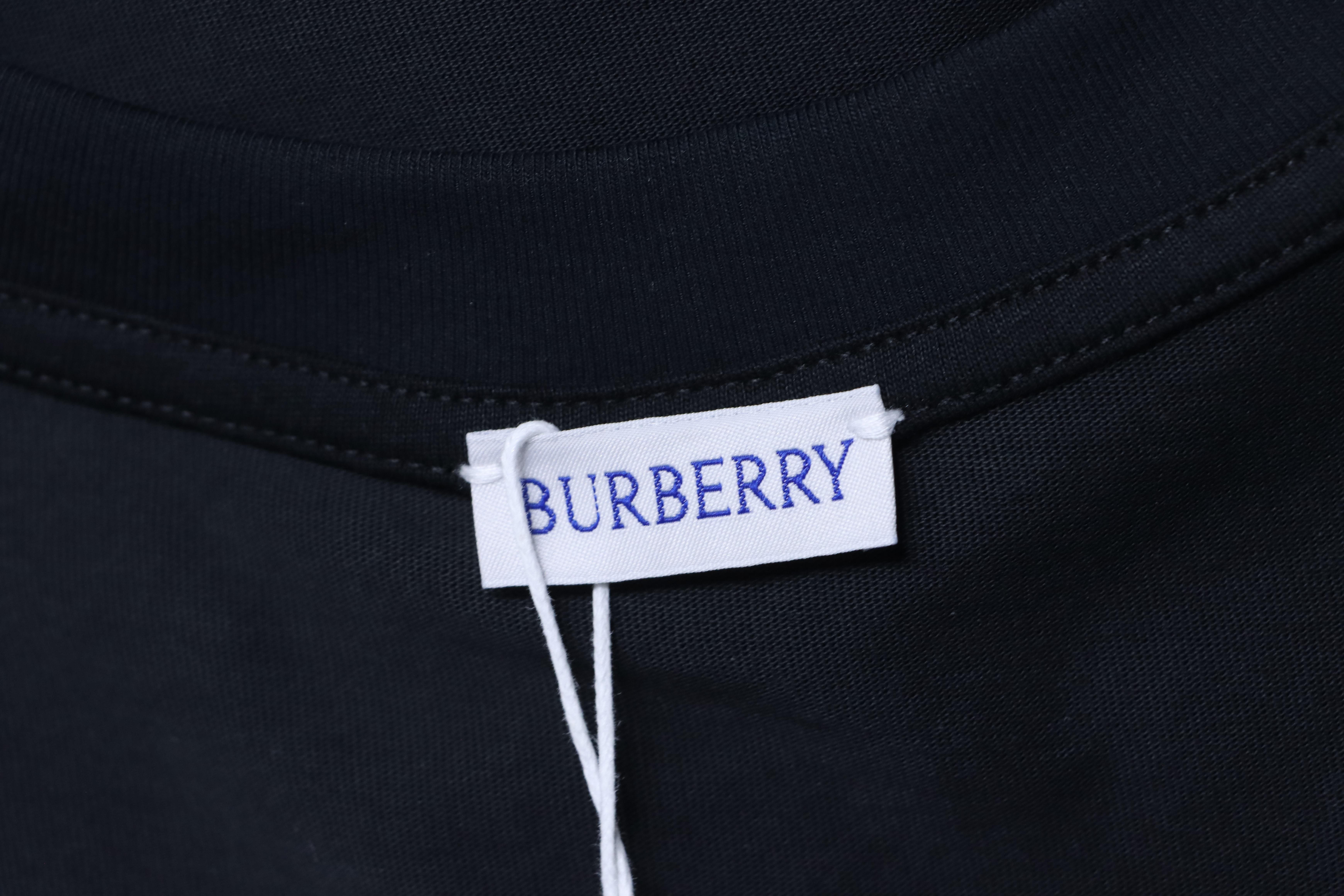 BURBERRY Beach Chair Print Short Sleeve T-Shirt Style 2