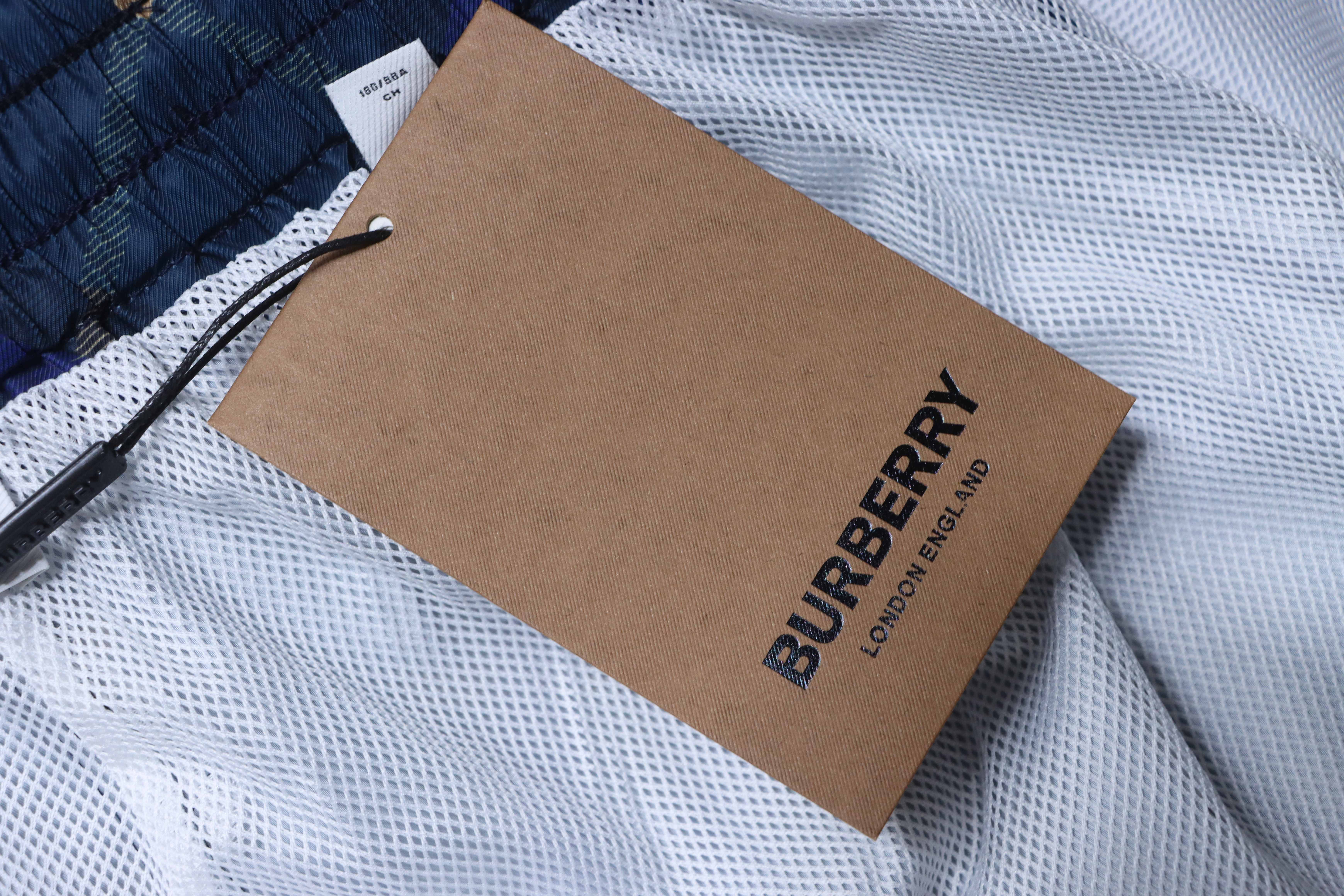 BURBERRY Check Blue Shorts