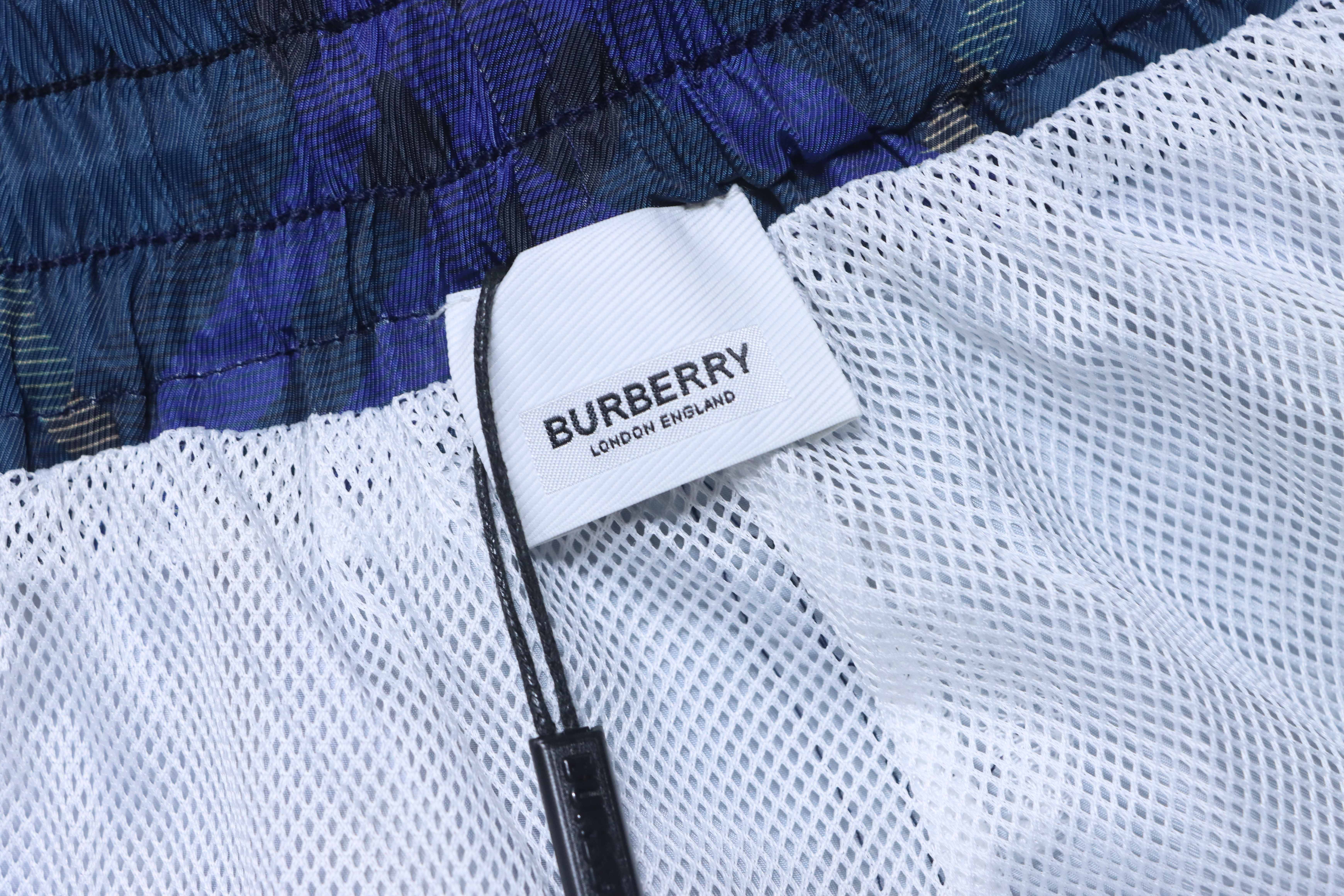 BURBERRY Check Blue Shorts