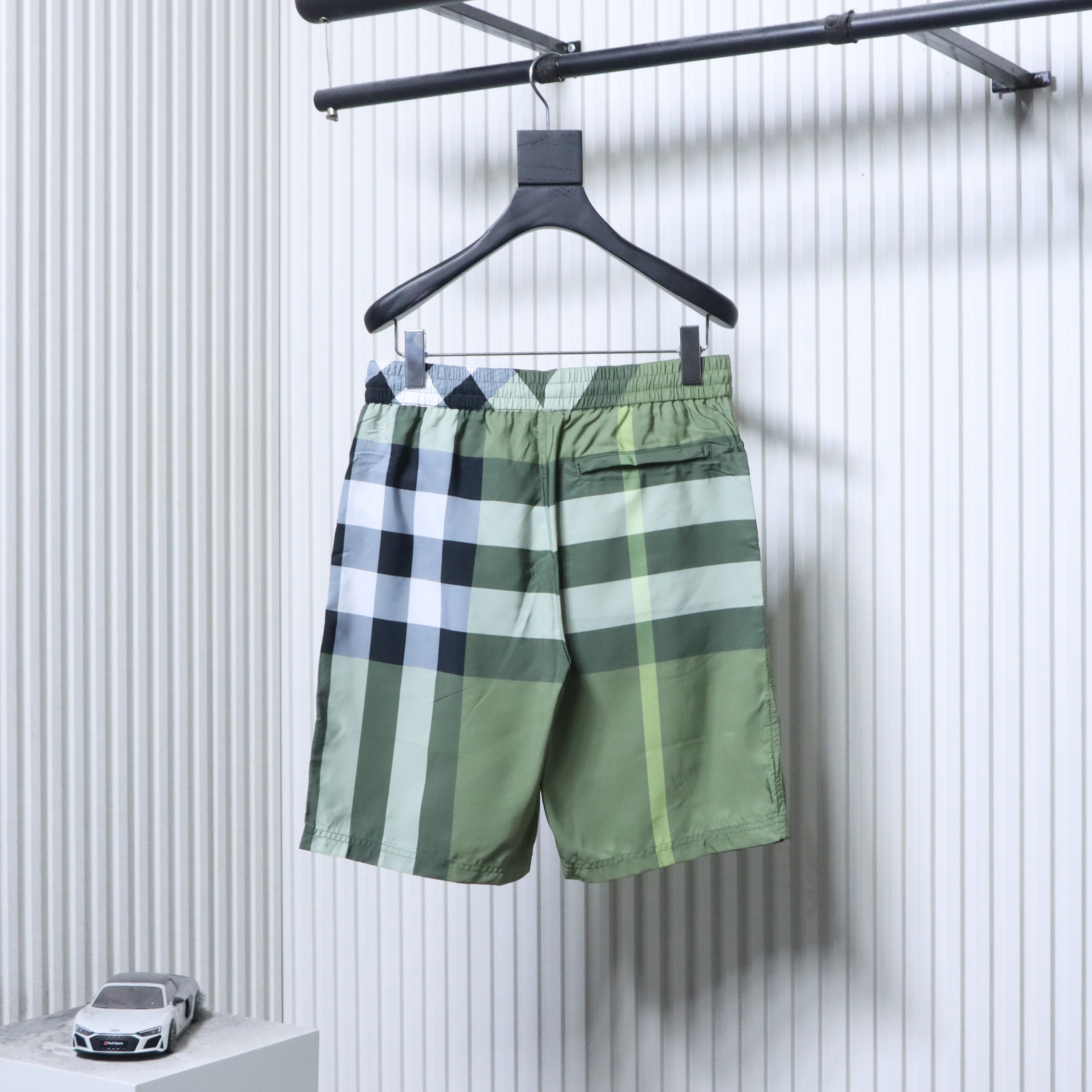 BURBERRY Check Drawstring Mesh Lining Beach Shorts Style 2