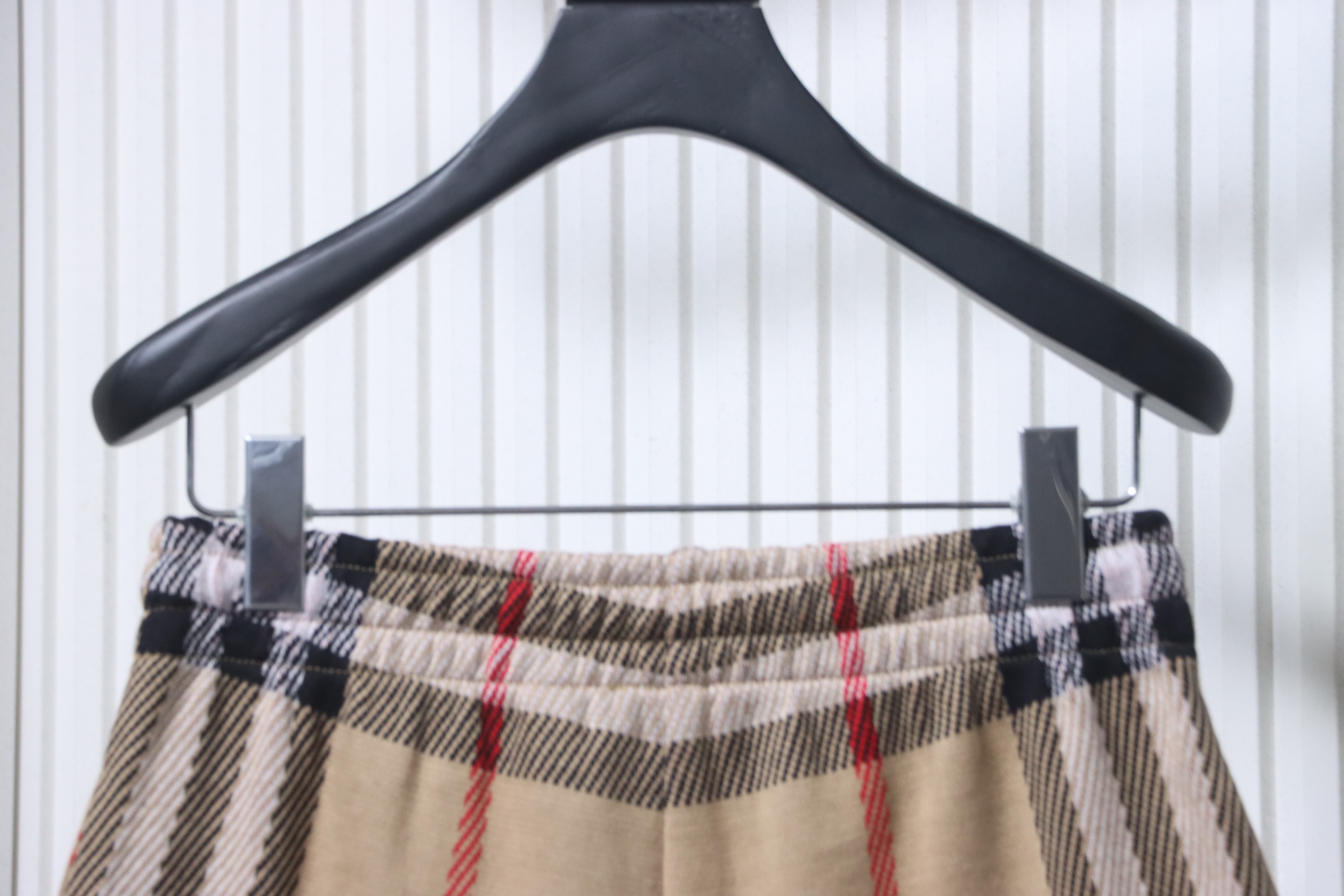 BURBERRY Check Knit Shorts Style 2
