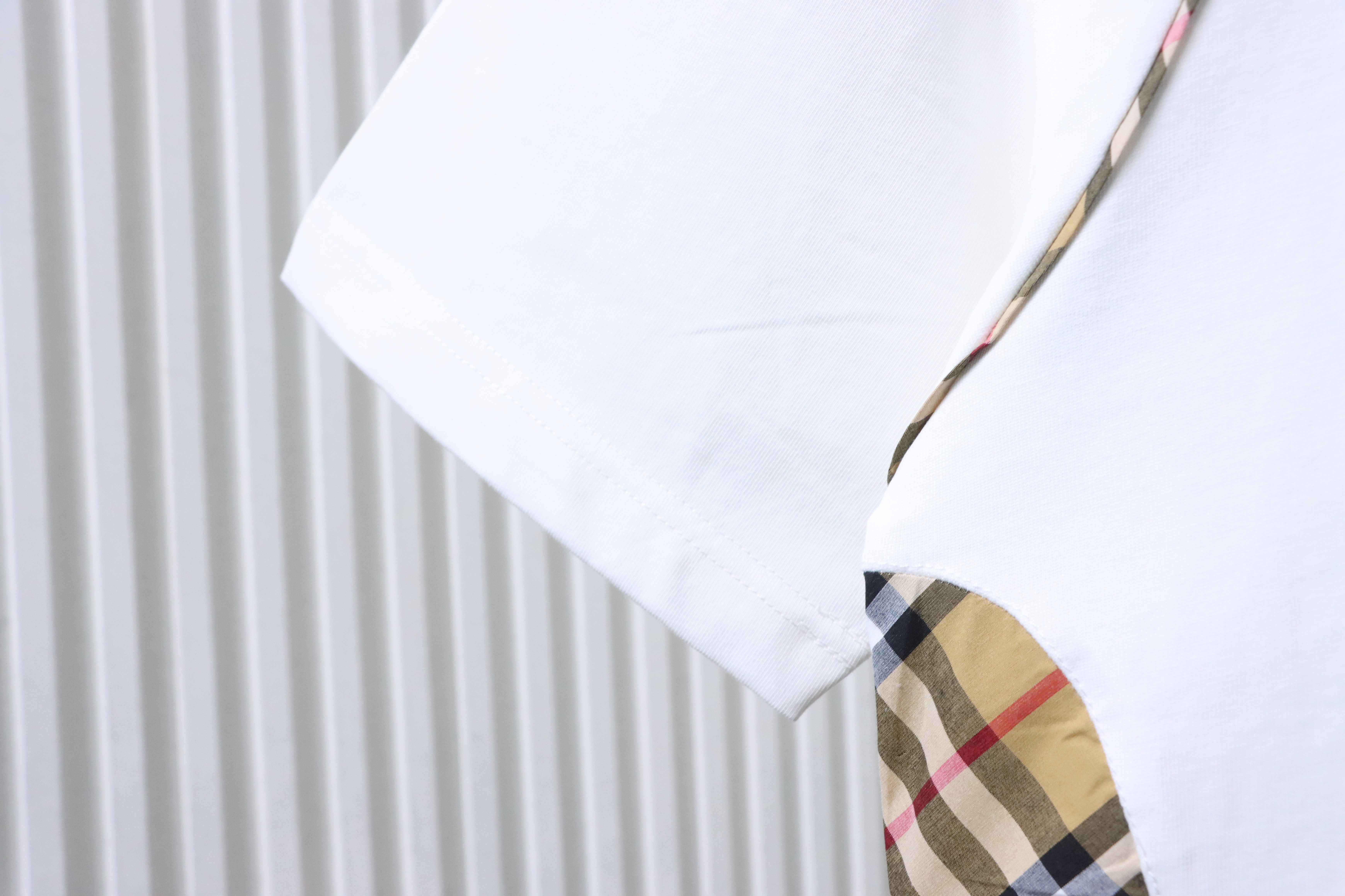 BURBERRY Check Panel Embroidery Short Sleeve T-Shirt Style 1