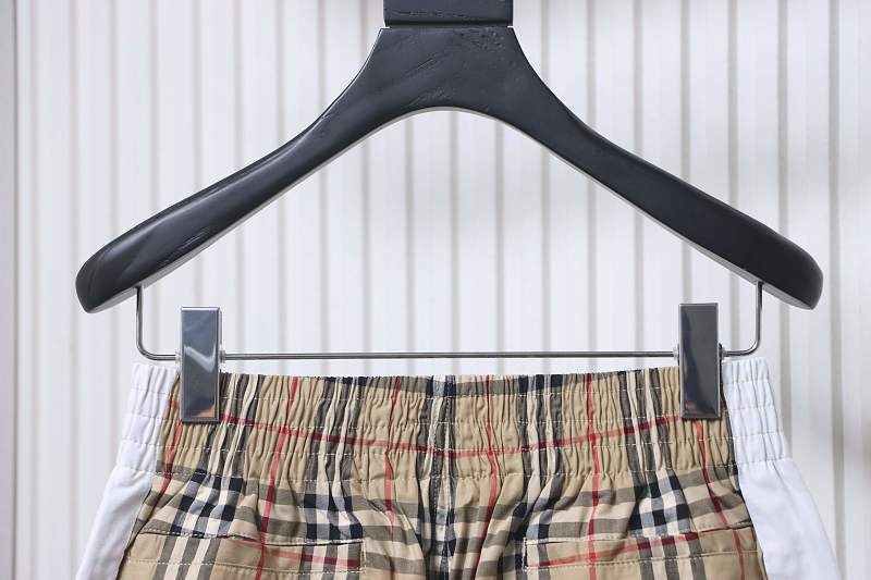 BURBERRY Check Shorts Style 1