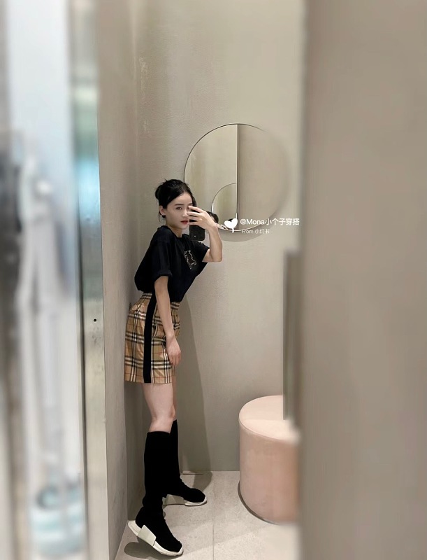 BURBERRY Check Shorts Style 2