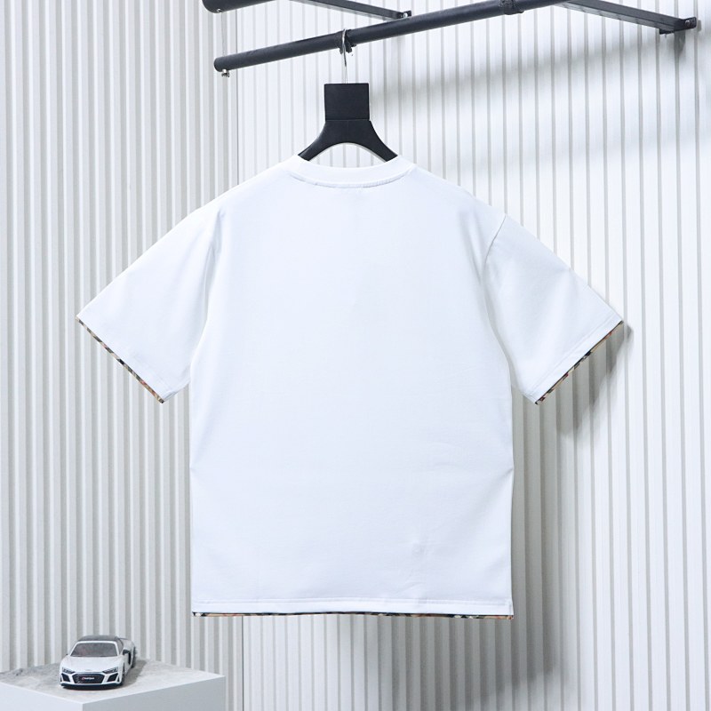 BURBERRY Check Trim Equestrian Embroidery Short Sleeve T-Shirt Style 1