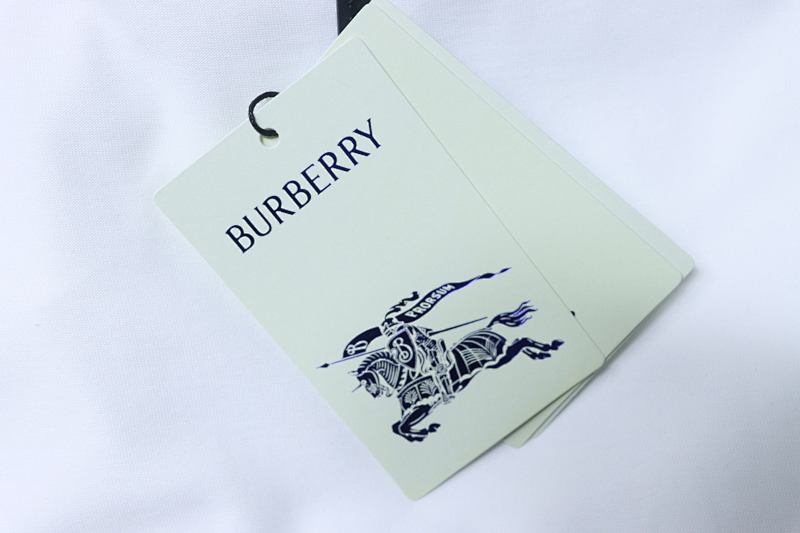 BURBERRY Check Trim Equestrian Embroidery Short Sleeve T-Shirt Style 1