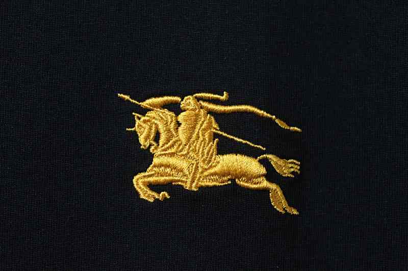 BURBERRY Check Trim Equestrian Embroidery Short Sleeve T-Shirt Style 2