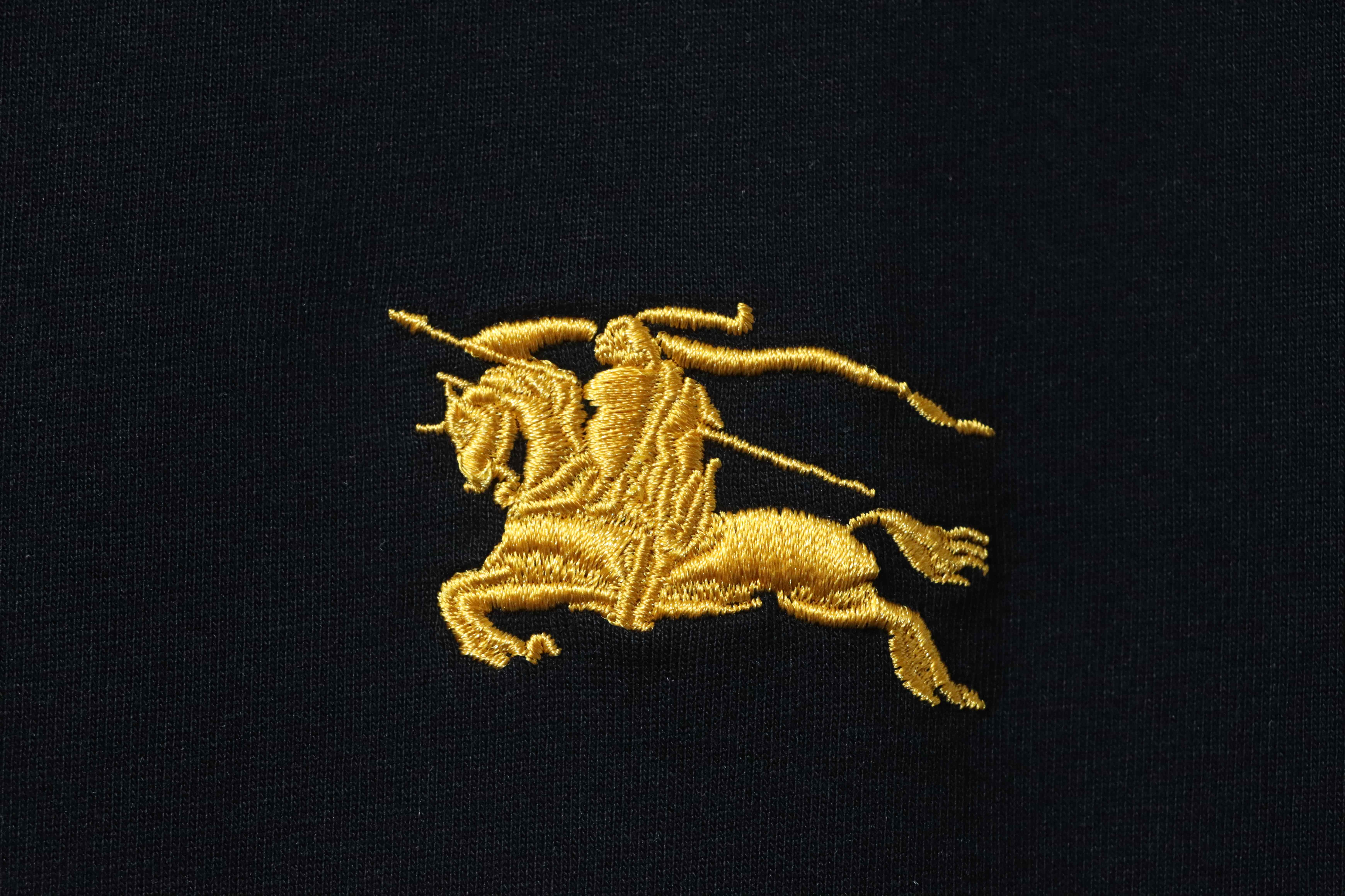 BURBERRY Check Trim Equestrian Embroidery Short Sleeve T-Shirt Style 2