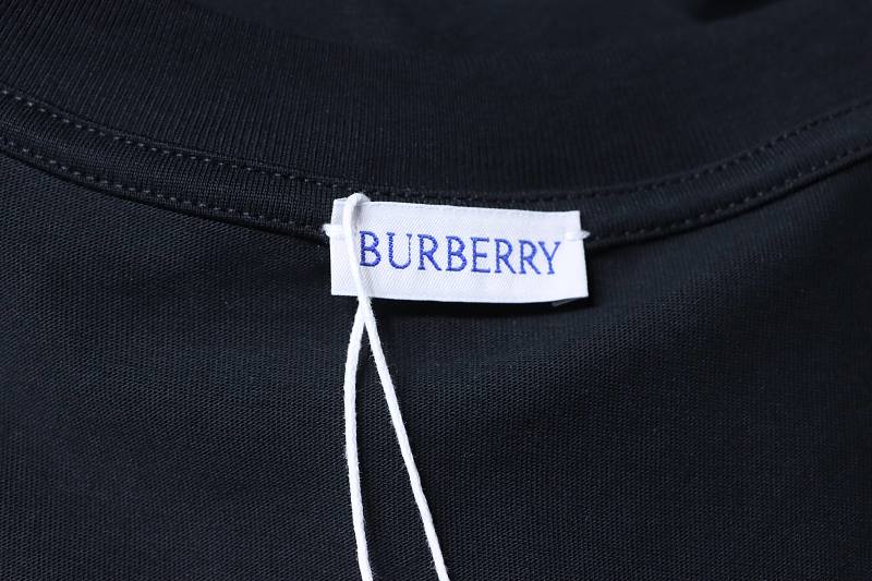 BURBERRY Chest Check Equestrian Embroidery Short Sleeve T-Shirt Style 2