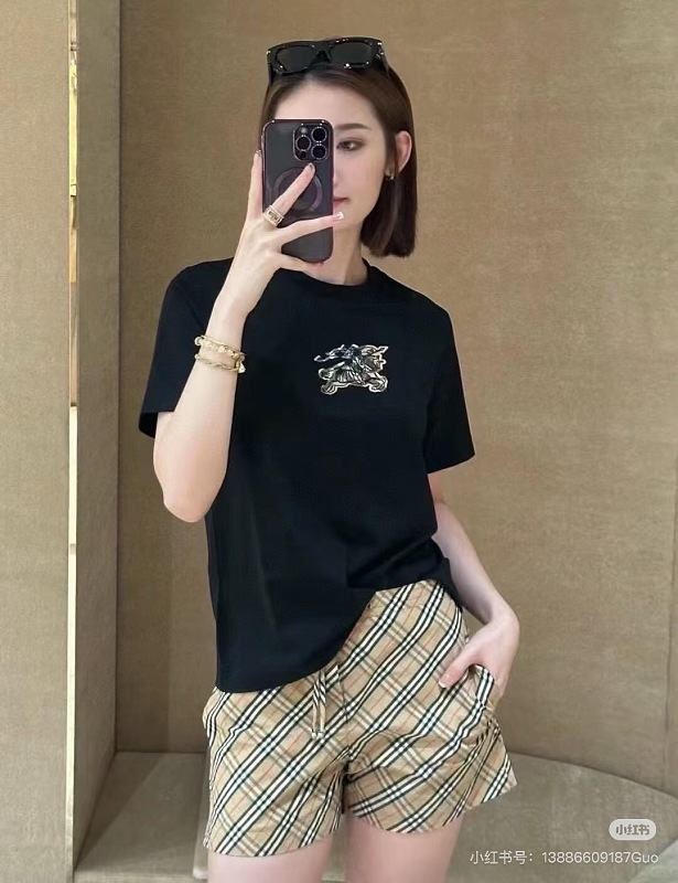 BURBERRY Chest Check Equestrian Embroidery Short Sleeve T-Shirt Style 2